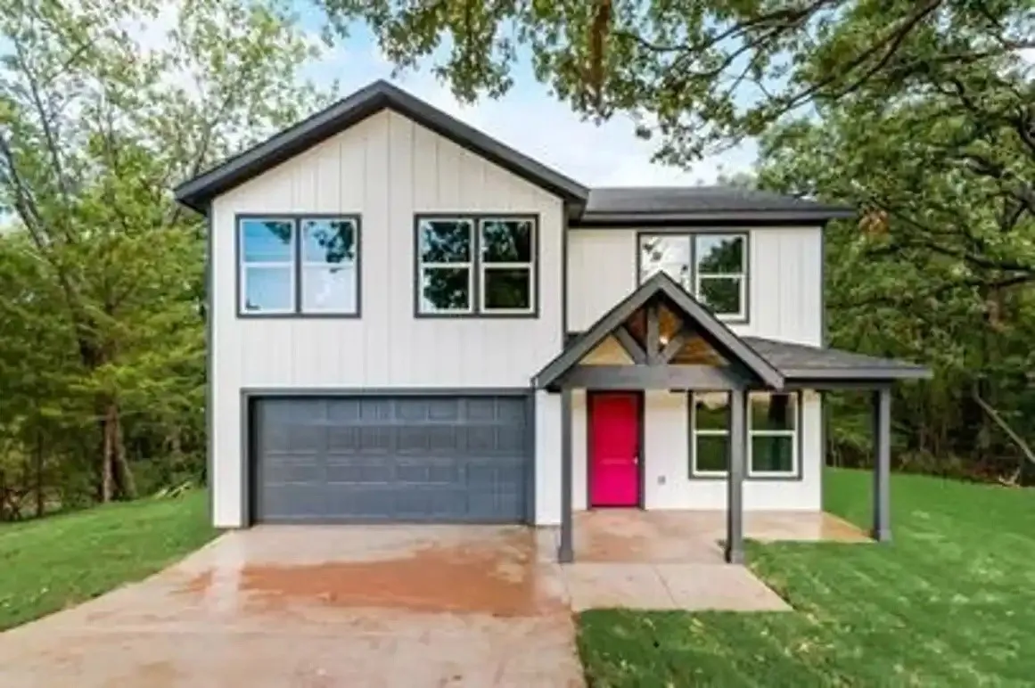 Single Family Residence For Rent in Grayson County , 1118 Oak Drive, Denison, Texas 75020, 4 Bedroom, 3 Bathroom, 2 Garage spaces, 1,768 Sqft, built in 2022, mls#21408676, Real Estate Agent in Denison, Homes For Rent in Grayson county, Homes For Rent in Denison, Realtor in Denison Texas, Real Estate Brokerage Independent Realty Texas, Luminita Cordes Realtor
