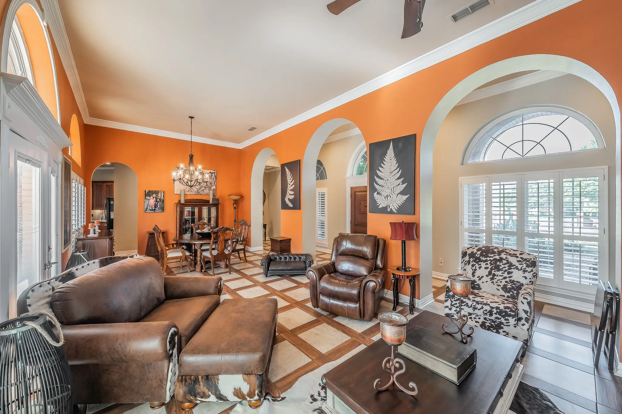 Single Family Residence For Sale in Johnson County , 225 Sherry Lane, Burleson, Texas 76028, 3 Bedroom, 4 Bathroom, 3 Garage spaces, 3,374 Sqft, built in 2002, mls#21406326, Real Estate Agent in Burleson, Homes For Sale in Johnson county, Homes For Sale in Burleson, Realtor in Burleson Texas, Real Estate Brokerage Independent Realty Texas, Luminita Cordes Realtor