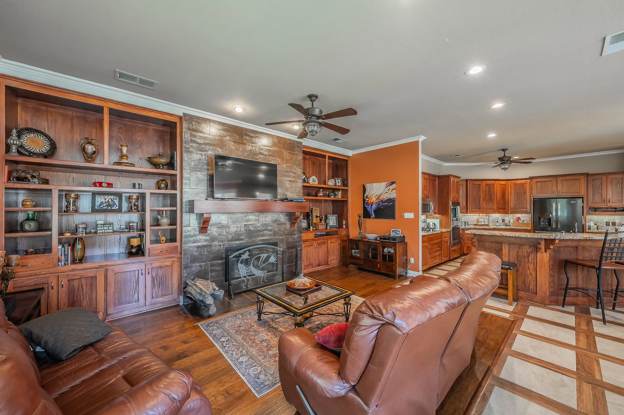 Single Family Residence For Sale in Johnson County , 225 Sherry Lane, Burleson, Texas 76028, 3 Bedroom, 4 Bathroom, 3 Garage spaces, 3,374 Sqft, built in 2002, mls#21406326, Real Estate Agent in Burleson, Homes For Sale in Johnson county, Homes For Sale in Burleson, Realtor in Burleson Texas, Real Estate Brokerage Independent Realty Texas, Luminita Cordes Realtor