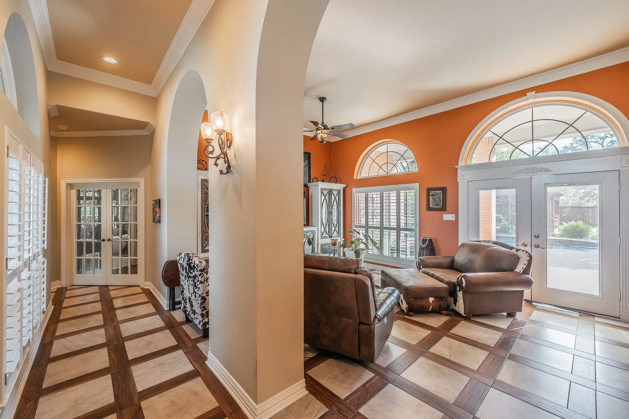 Single Family Residence For Sale in Johnson County , 225 Sherry Lane, Burleson, Texas 76028, 3 Bedroom, 4 Bathroom, 3 Garage spaces, 3,374 Sqft, built in 2002, mls#21406326, Real Estate Agent in Burleson, Homes For Sale in Johnson county, Homes For Sale in Burleson, Realtor in Burleson Texas, Real Estate Brokerage Independent Realty Texas, Luminita Cordes Realtor