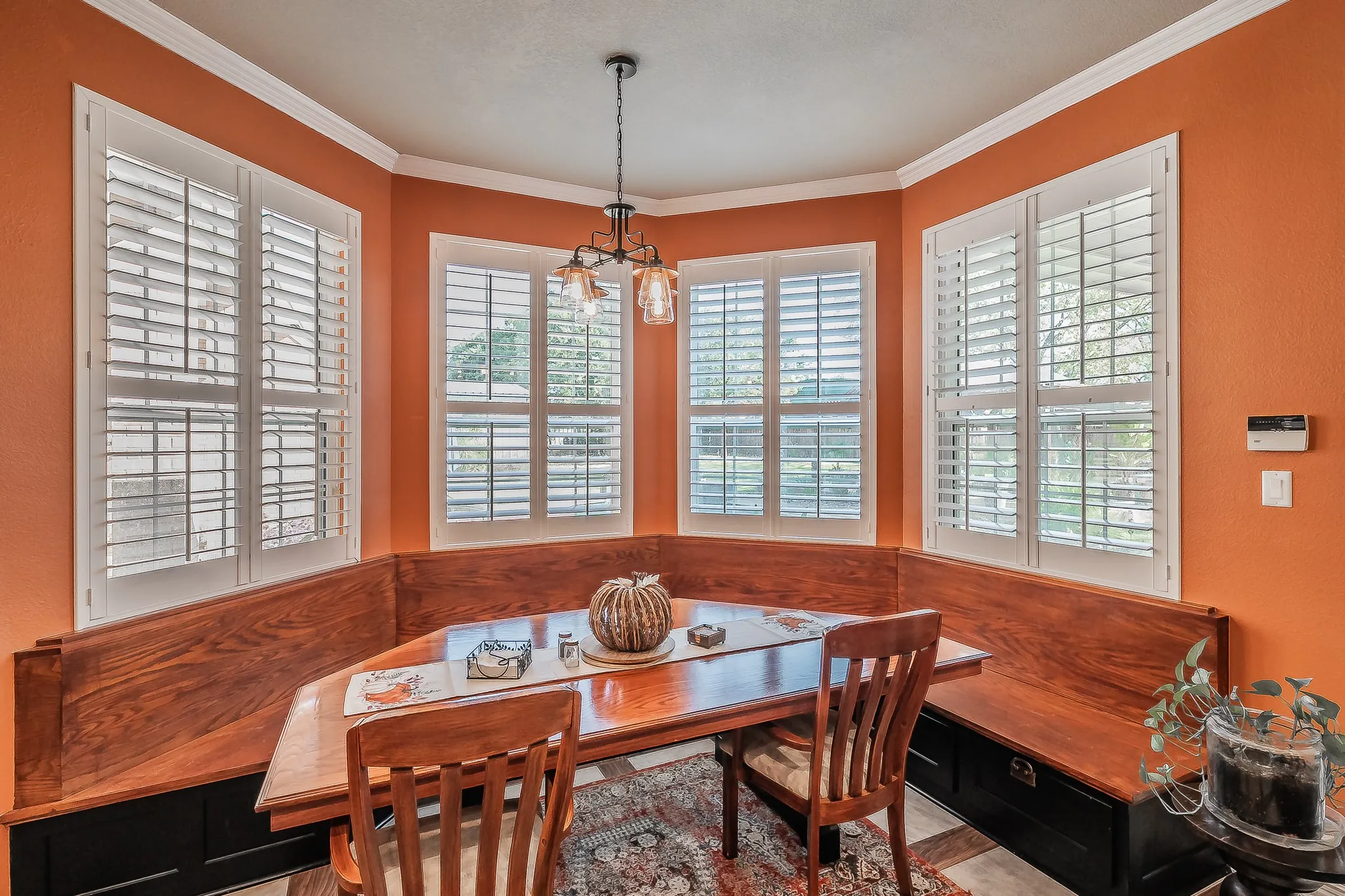 Single Family Residence For Sale in Johnson County , 225 Sherry Lane, Burleson, Texas 76028, 3 Bedroom, 4 Bathroom, 3 Garage spaces, 3,374 Sqft, built in 2002, mls#21406326, Real Estate Agent in Burleson, Homes For Sale in Johnson county, Homes For Sale in Burleson, Realtor in Burleson Texas, Real Estate Brokerage Independent Realty Texas, Luminita Cordes Realtor