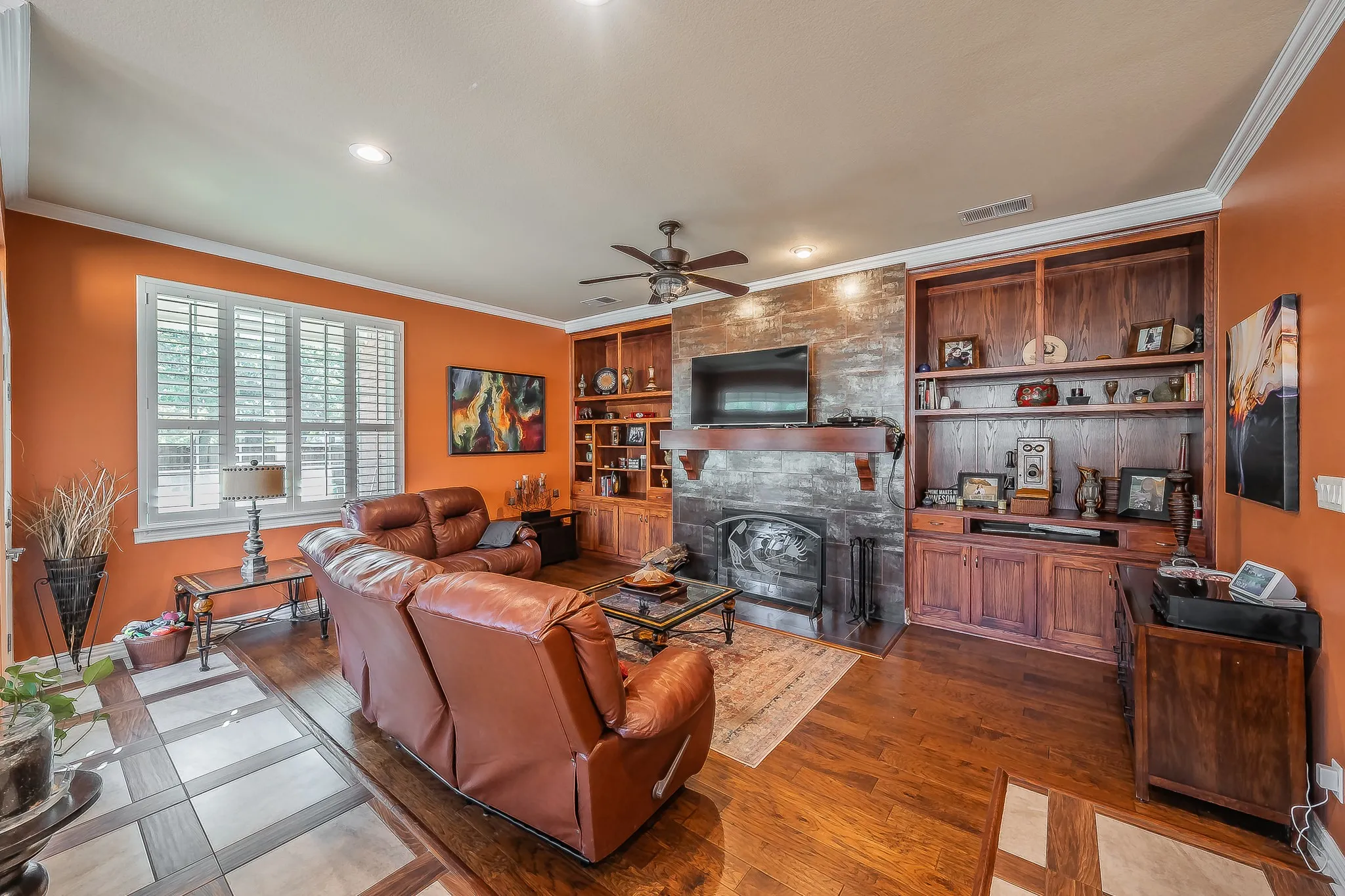 Single Family Residence For Sale in Johnson County , 225 Sherry Lane, Burleson, Texas 76028, 3 Bedroom, 4 Bathroom, 3 Garage spaces, 3,374 Sqft, built in 2002, mls#21406326, Real Estate Agent in Burleson, Homes For Sale in Johnson county, Homes For Sale in Burleson, Realtor in Burleson Texas, Real Estate Brokerage Independent Realty Texas, Luminita Cordes Realtor
