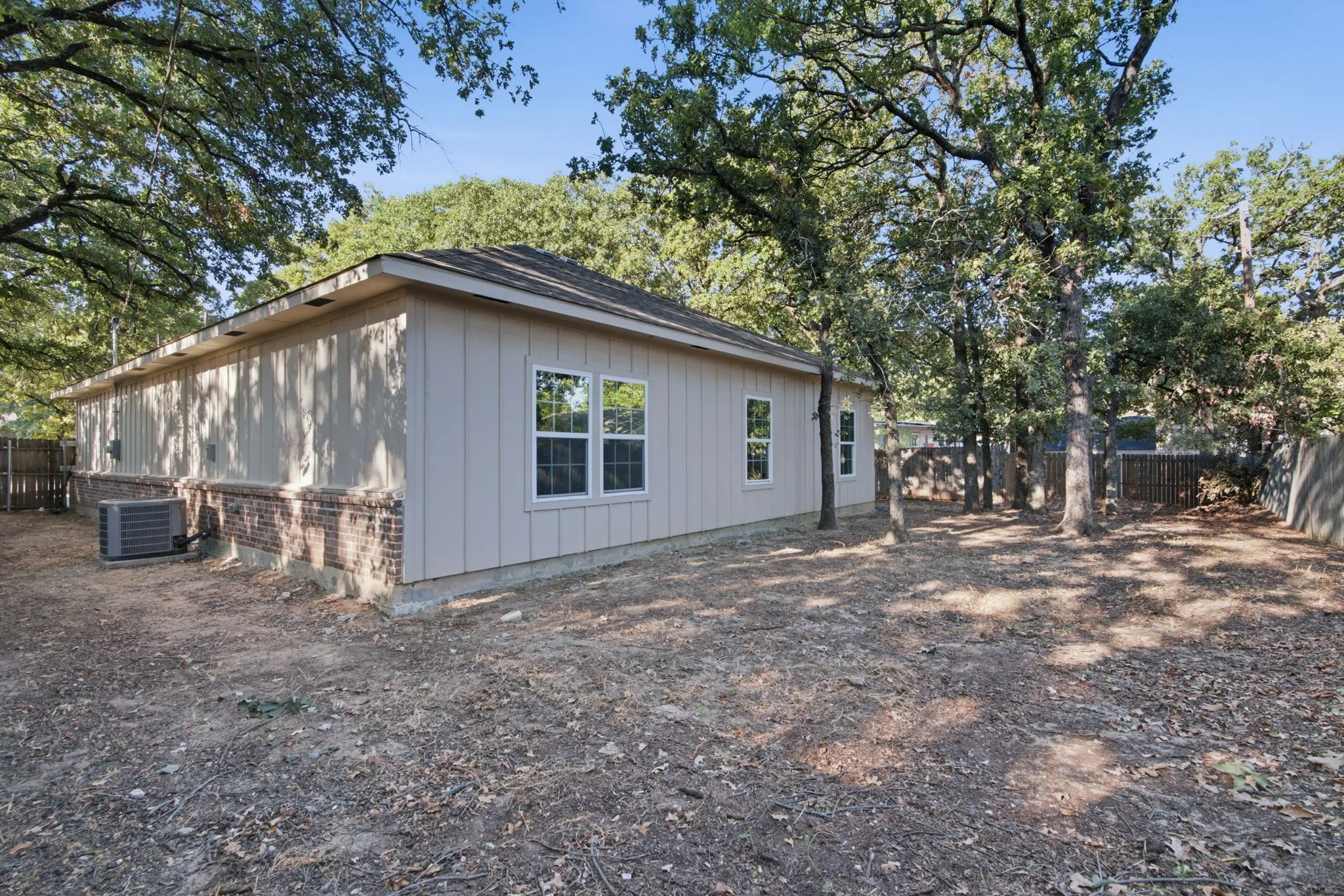 Apartment For Sale in Tarrant County , 1837 Jennifer #A Court, Pelican Bay, Texas 76020, 4 Bedroom, 2 Bathroom, 2 Garage spaces, 0 Sqft, built in 2021, mls#21408679, Real Estate Agent in Pelican Bay, Homes For Sale in Tarrant county, Homes For Sale in Pelican Bay, Realtor in Pelican Bay Texas, Real Estate Brokerage Independent Realty Texas, Luminita Cordes Realtor