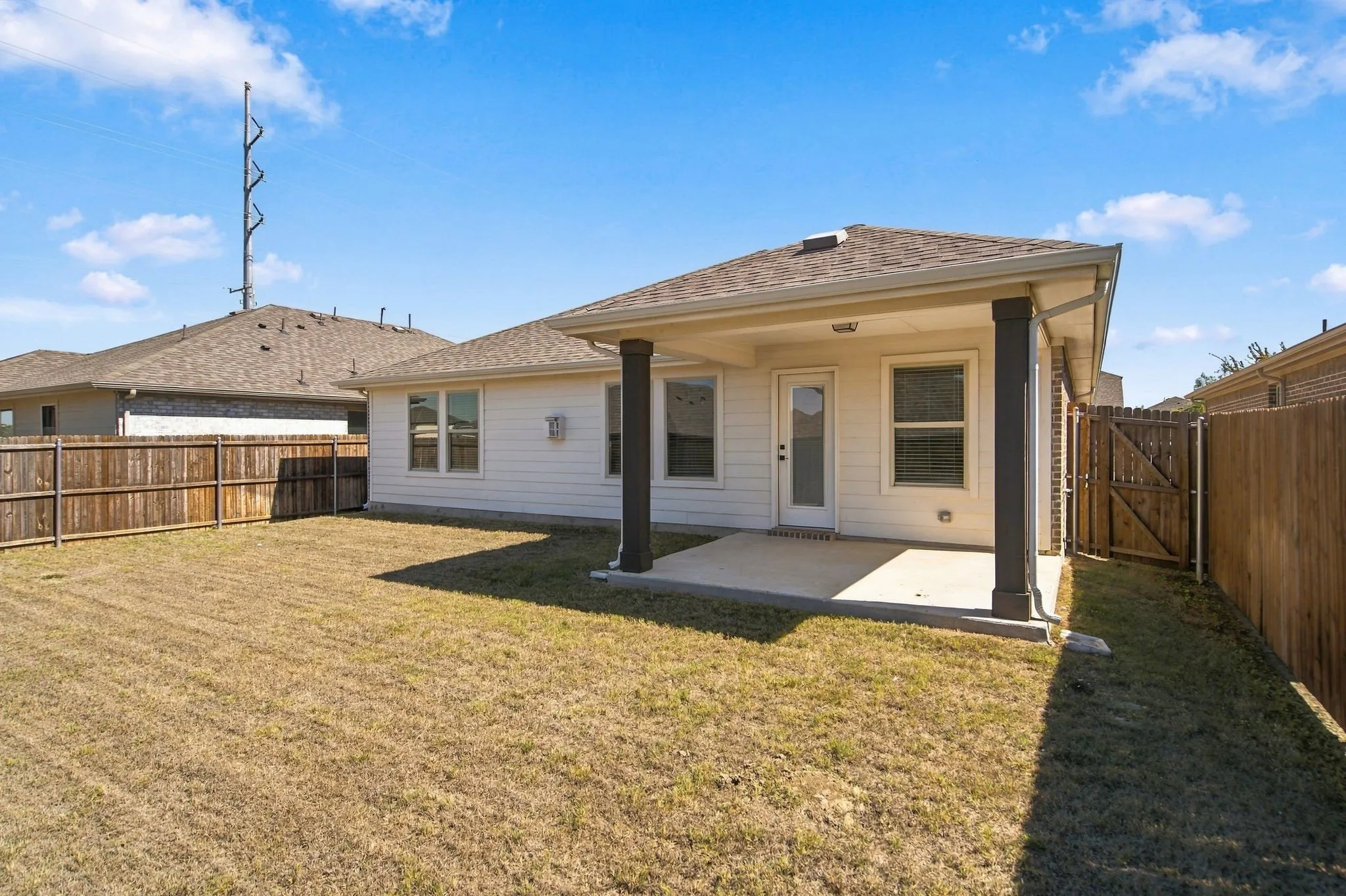 Single Family Residence For Sale in Denton County , 5117 Del Monte Drive, Denton, Texas 76207, 3 Bedroom, 2 Bathroom, 2 Garage spaces, 1,518 Sqft, built in 2023, mls#21408680, Real Estate Agent in Denton, Homes For Sale in Denton county, Homes For Sale in Denton, Realtor in Denton Texas, Real Estate Brokerage Independent Realty Texas, Luminita Cordes Realtor