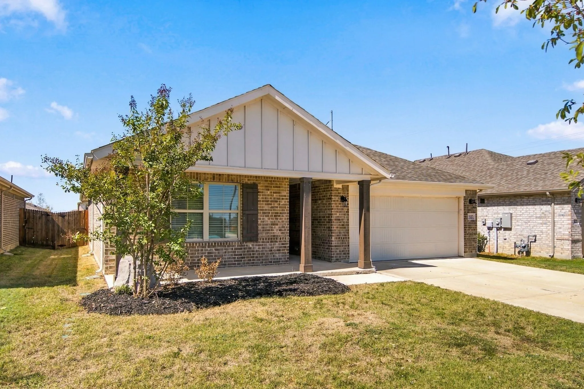 Single Family Residence For Sale in Denton County , 5117 Del Monte Drive, Denton, Texas 76207, 3 Bedroom, 2 Bathroom, 2 Garage spaces, 1,518 Sqft, built in 2023, mls#21408680, Real Estate Agent in Denton, Homes For Sale in Denton county, Homes For Sale in Denton, Realtor in Denton Texas, Real Estate Brokerage Independent Realty Texas, Luminita Cordes Realtor
