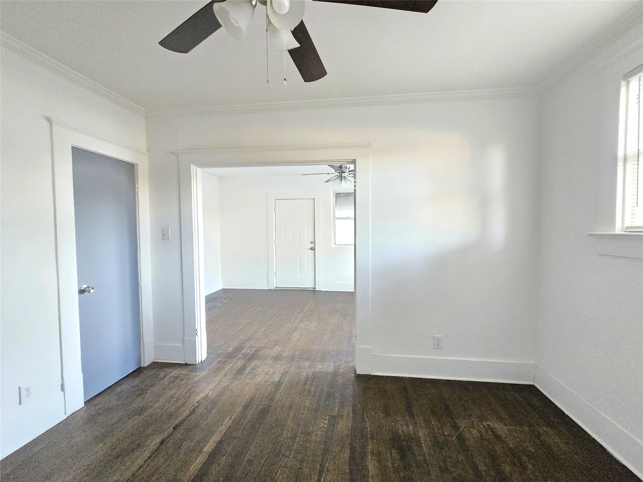Duplex For Rent in Dallas County , 630 N Ewing Avenue, Dallas, Texas 75203, 2 Bedroom, 2 Bathroom, Garage spaces, 1,428 Sqft, built in 1945, mls#21408322, Real Estate Agent in Dallas, Homes For Rent in Dallas county, Homes For Rent in Dallas, Realtor in Dallas Texas, Real Estate Brokerage Independent Realty Texas, Luminita Cordes Realtor