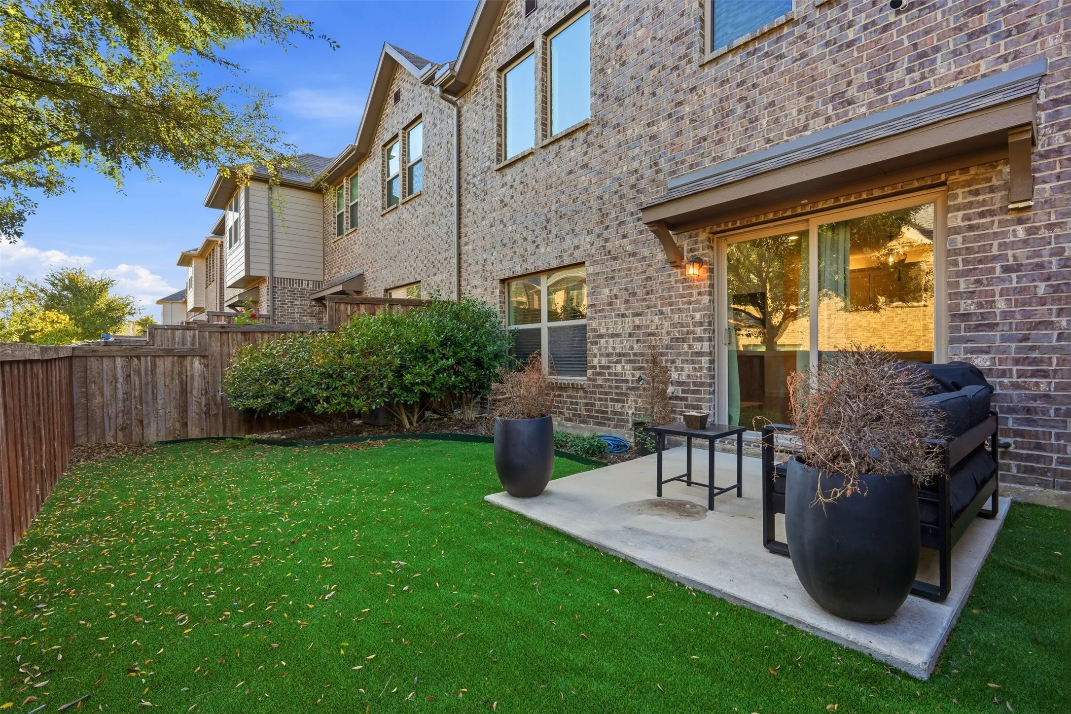 Single Family Residence For Sale in Denton County , 2725 Starburst Drive, Little Elm, Texas 75068, 2 Bedroom, 3 Bathroom, 2 Garage spaces, 1,456 Sqft, built in 2018, mls#21407334, Real Estate Agent in Little Elm, Homes For Sale in Denton county, Homes For Sale in Little Elm, Realtor in Little Elm Texas, Real Estate Brokerage Independent Realty Texas, Luminita Cordes Realtor