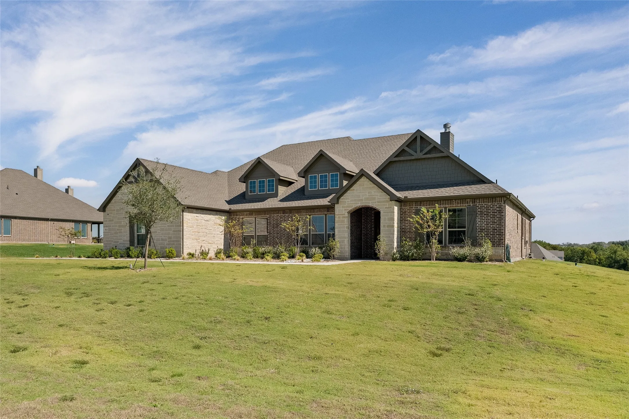 Single Family Residence For Sale in Grayson County , 813 Valley Ridge Road, Van Alstyne, Texas 75495, 5 Bedroom, 3 Bathroom, 3 Garage spaces, 3,508 Sqft, built in 2026, mls#21405783, Real Estate Agent in Van Alstyne, Homes For Sale in Grayson county, Homes For Sale in Van Alstyne, Realtor in Van Alstyne Texas, Real Estate Brokerage Independent Realty Texas, Luminita Cordes Realtor