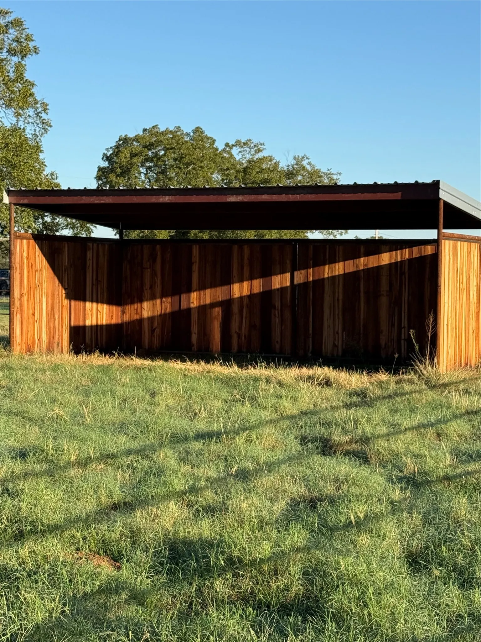 Single Family Residence For Rent in Palo Pinto County , 4529 Fm 1195, Mineral Wells, Texas 76067, 2 Bedroom, 2 Bathroom, Garage spaces, 1,880 Sqft, built in 1904, mls#21407805, Real Estate Agent in Mineral Wells, Homes For Rent in Palo Pinto county, Homes For Rent in Mineral Wells, Realtor in Mineral Wells Texas, Real Estate Brokerage Independent Realty Texas, Luminita Cordes Realtor