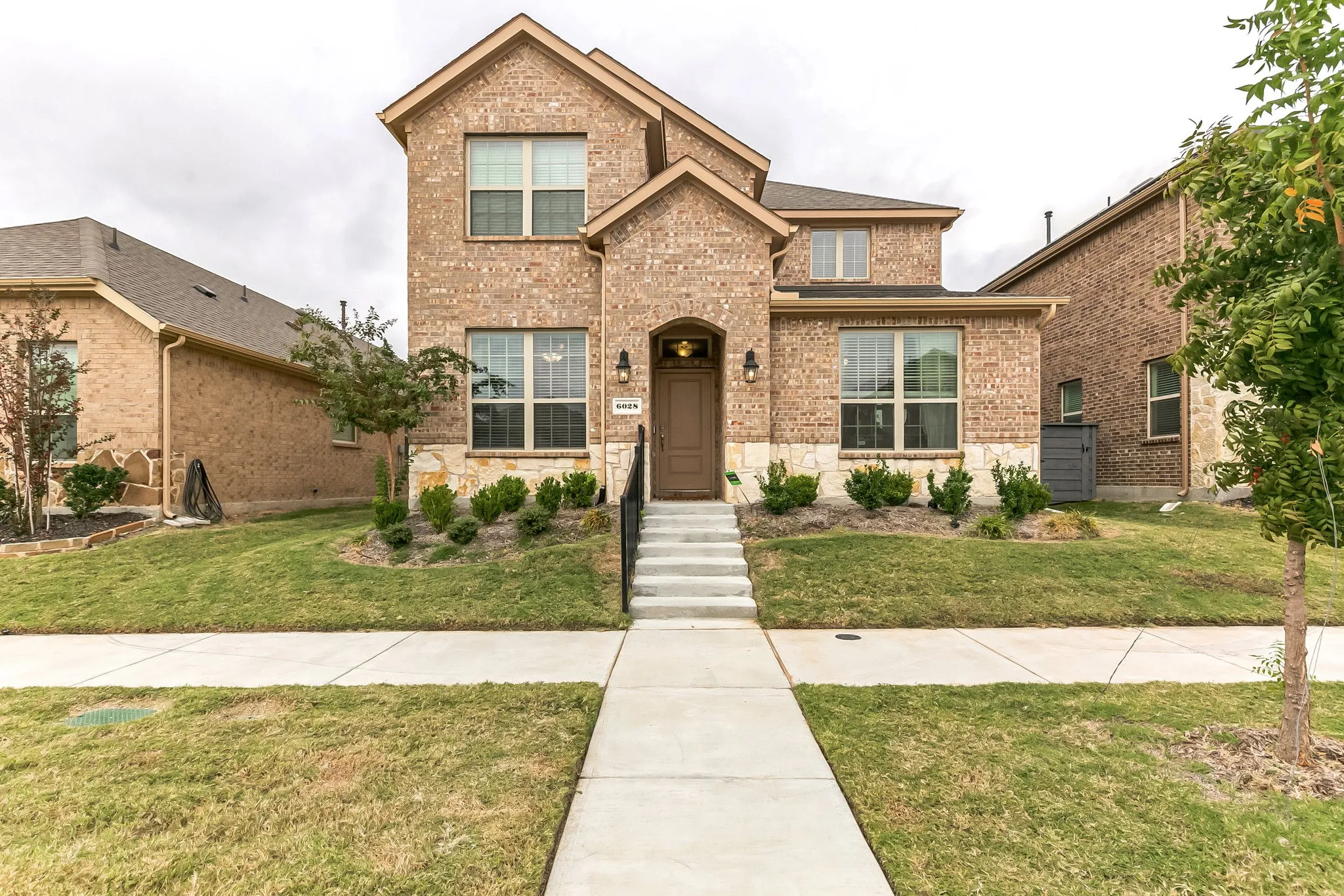 Single Family Residence For Rent