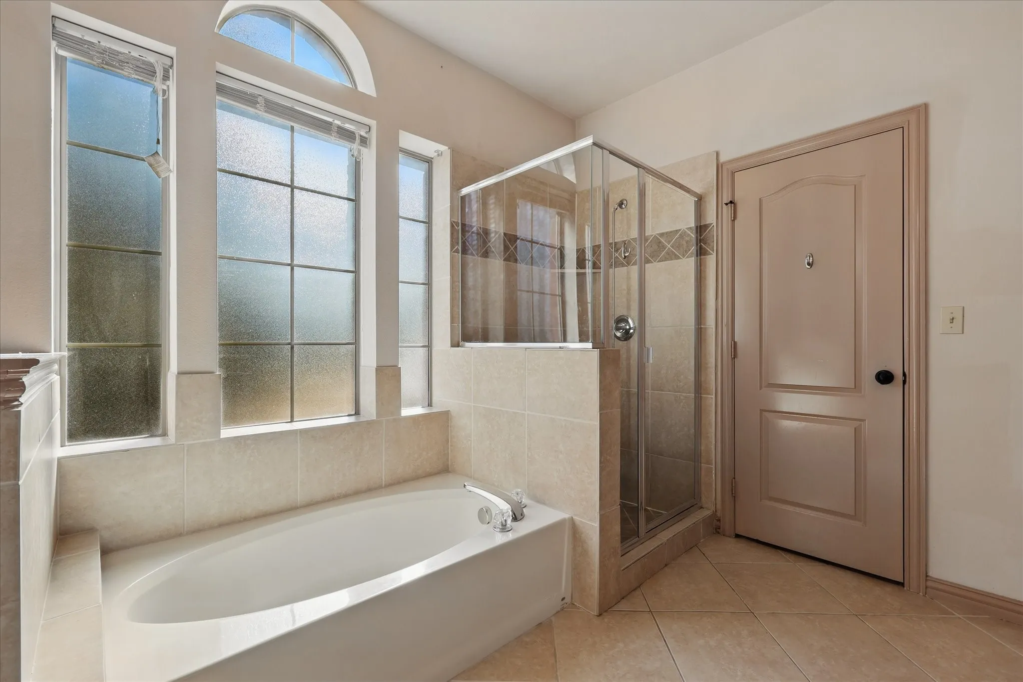 Townhouse For Rent in Dallas County , 3709 Pearl Trail, Garland, Texas 75044, 2 Bedroom, 3 Bathroom, 2 Garage spaces, 1,721 Sqft, built in 2007, mls#21408211, Real Estate Agent in Garland, Homes For Rent in Dallas county, Homes For Rent in Garland, Realtor in Garland Texas, Real Estate Brokerage Independent Realty Texas, Luminita Cordes Realtor