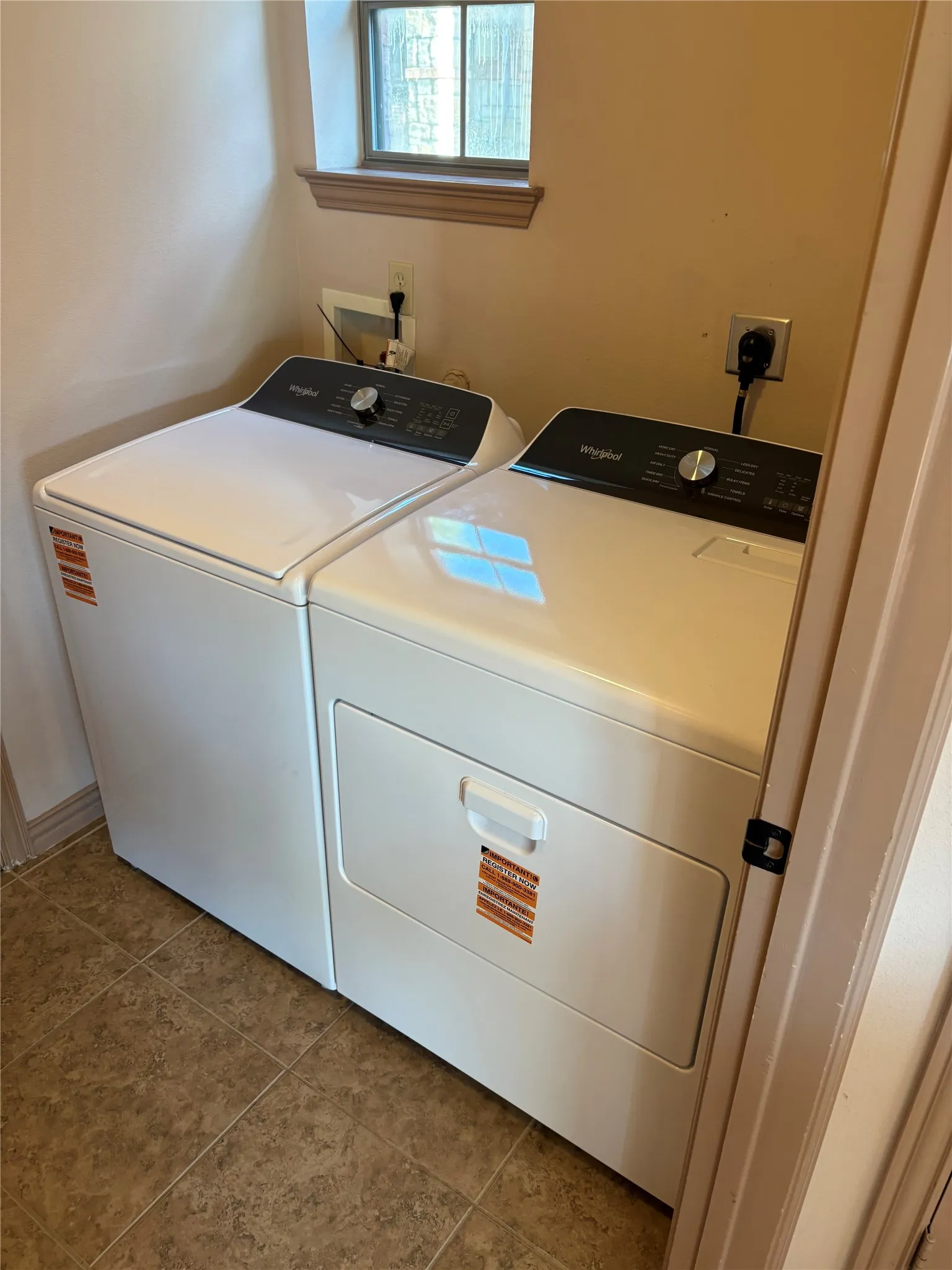 Townhouse For Rent in Dallas County , 3709 Pearl Trail, Garland, Texas 75044, 2 Bedroom, 3 Bathroom, 2 Garage spaces, 1,721 Sqft, built in 2007, mls#21408211, Real Estate Agent in Garland, Homes For Rent in Dallas county, Homes For Rent in Garland, Realtor in Garland Texas, Real Estate Brokerage Independent Realty Texas, Luminita Cordes Realtor
