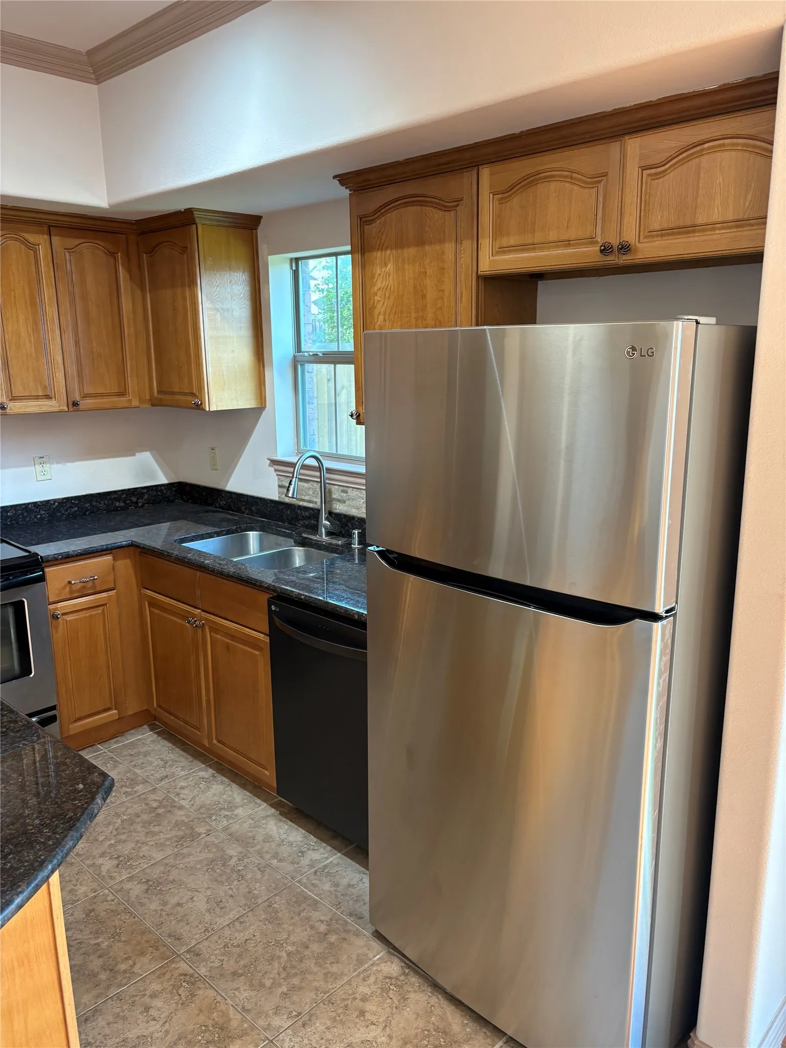 Townhouse For Rent in Dallas County , 3709 Pearl Trail, Garland, Texas 75044, 2 Bedroom, 3 Bathroom, 2 Garage spaces, 1,721 Sqft, built in 2007, mls#21408211, Real Estate Agent in Garland, Homes For Rent in Dallas county, Homes For Rent in Garland, Realtor in Garland Texas, Real Estate Brokerage Independent Realty Texas, Luminita Cordes Realtor