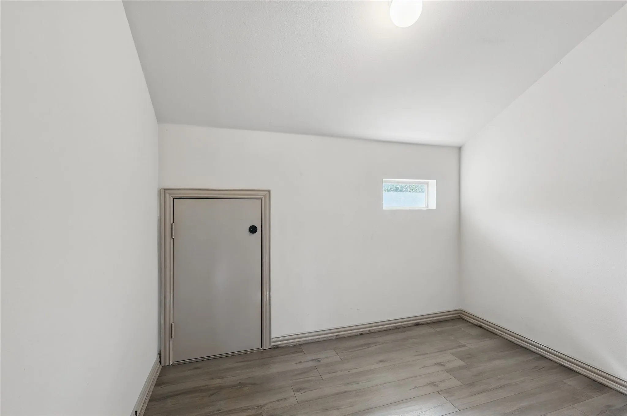 Townhouse For Rent in Dallas County , 3709 Pearl Trail, Garland, Texas 75044, 2 Bedroom, 3 Bathroom, 2 Garage spaces, 1,721 Sqft, built in 2007, mls#21408211, Real Estate Agent in Garland, Homes For Rent in Dallas county, Homes For Rent in Garland, Realtor in Garland Texas, Real Estate Brokerage Independent Realty Texas, Luminita Cordes Realtor