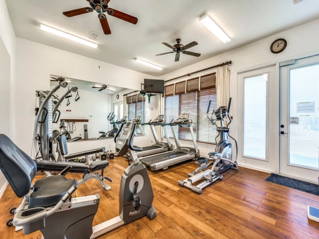 Single Family Residence For Sale in Denton County , 1220 Isabella Lane, Savannah, Texas 76227, 3 Bedroom, 2 Bathroom, 2 Garage spaces, 2,432 Sqft, built in 2013, mls#21406394, Real Estate Agent in Savannah, Homes For Sale in Denton county, Homes For Sale in Savannah, Realtor in Savannah Texas, Real Estate Brokerage Independent Realty Texas, Luminita Cordes Realtor