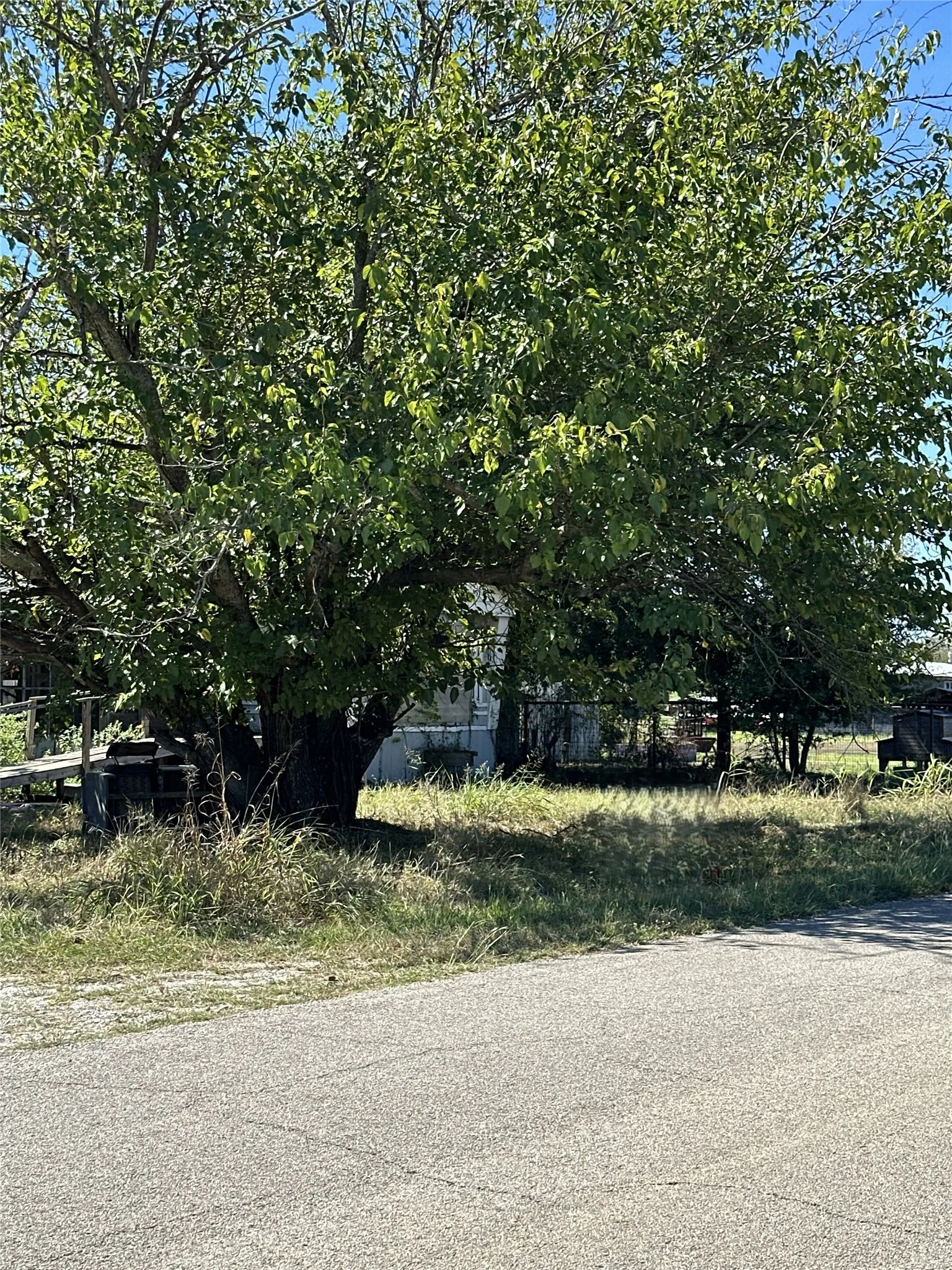 Improved Land For Sale in Parker County , 172 Blackfoot Trail, Weatherford, Texas 76087, 0, 0, Garage spaces, 0 Sqft, built in 1984, mls#21408681, Real Estate Agent in Weatherford, Homes For Sale in Parker county, Homes For Sale in Weatherford, Realtor in Weatherford Texas, Real Estate Brokerage Independent Realty Texas, Luminita Cordes Realtor