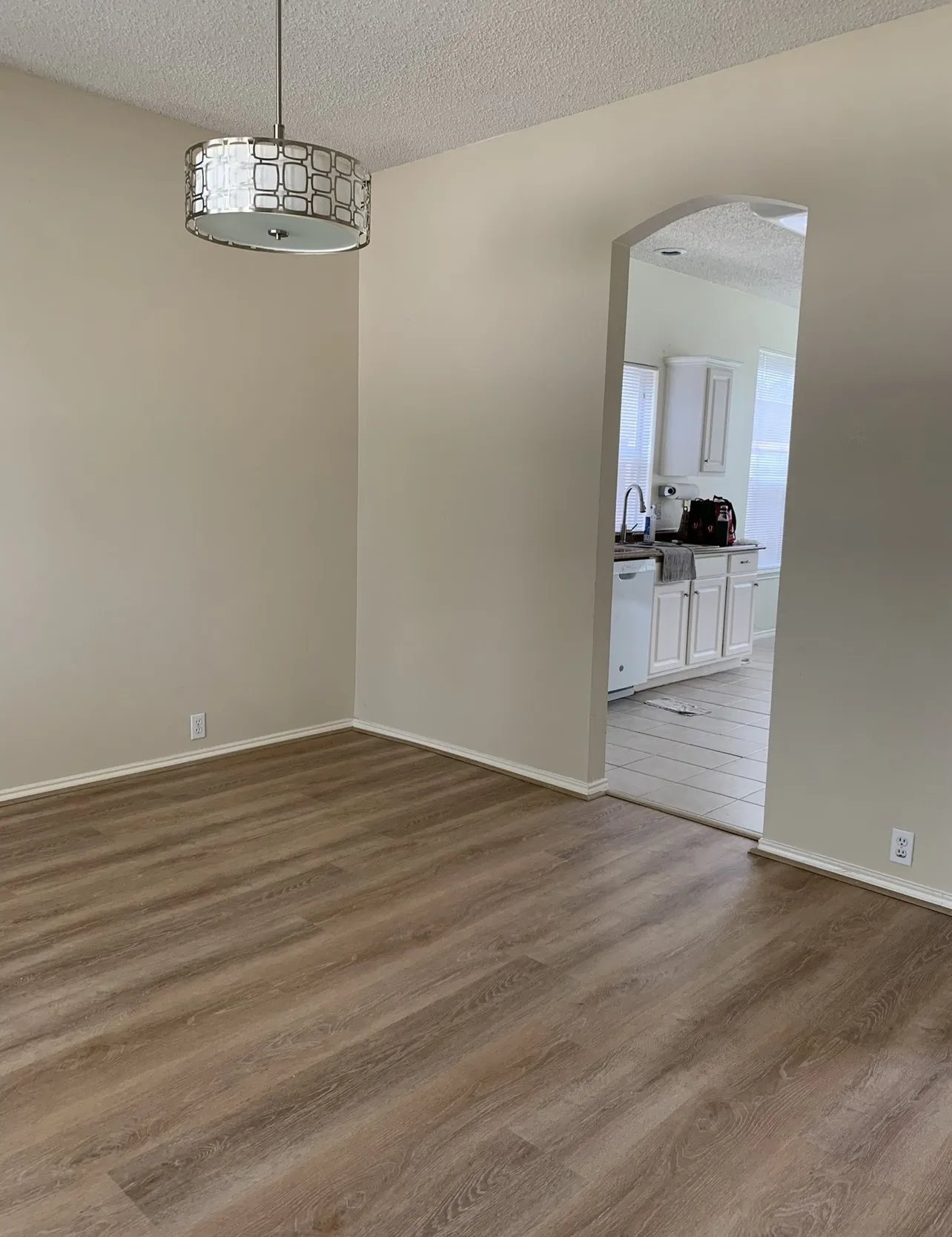 Single Family Residence For Rent in Tarrant County , 205 Branch Bend, Euless, Texas 76039, 3 Bedroom, 3 Bathroom, 2 Garage spaces, 1,924 Sqft, built in 1993, mls#21408688, Real Estate Agent in Euless, Homes For Rent in Tarrant county, Homes For Rent in Euless, Realtor in Euless Texas, Real Estate Brokerage Independent Realty Texas, Luminita Cordes Realtor