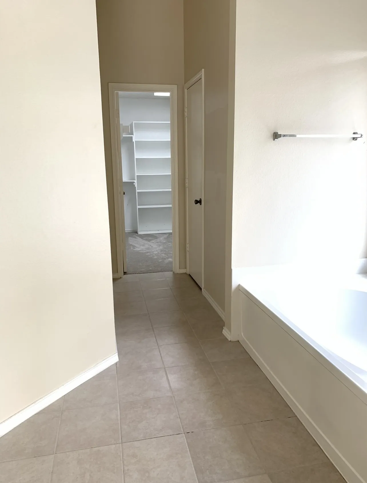 Single Family Residence For Rent in Tarrant County , 205 Branch Bend, Euless, Texas 76039, 3 Bedroom, 3 Bathroom, 2 Garage spaces, 1,924 Sqft, built in 1993, mls#21408688, Real Estate Agent in Euless, Homes For Rent in Tarrant county, Homes For Rent in Euless, Realtor in Euless Texas, Real Estate Brokerage Independent Realty Texas, Luminita Cordes Realtor