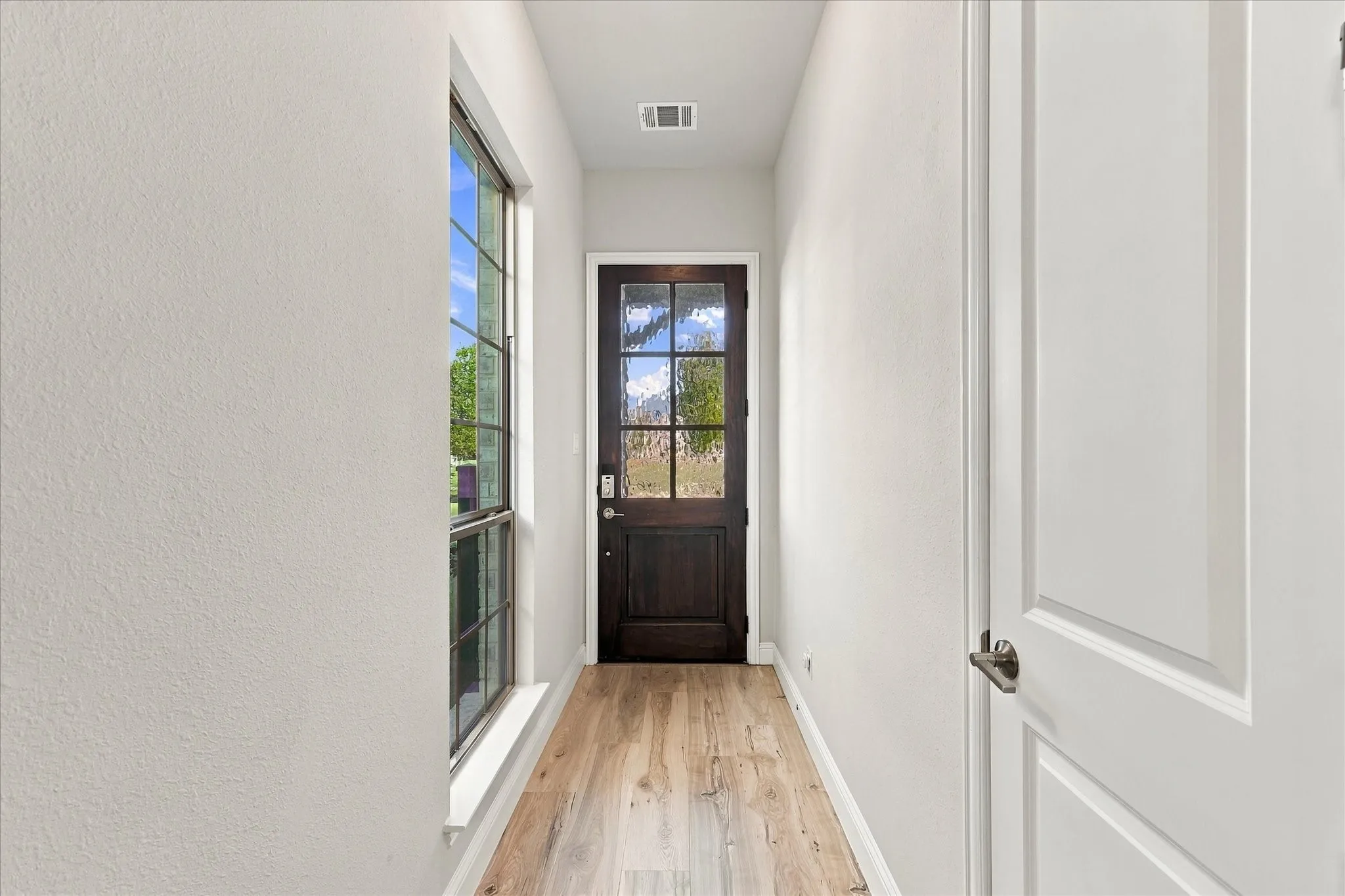 Single Family Residence For Rent in Denton County , 3567 Honeycutt Drive, Frisco, Texas 75033, 4 Bedroom, 4 Bathroom, 2 Garage spaces, 2,658 Sqft, built in 2024, mls#21407367, Real Estate Agent in Frisco, Homes For Rent in Denton county, Homes For Rent in Frisco, Realtor in Frisco Texas, Real Estate Brokerage Independent Realty Texas, Luminita Cordes Realtor