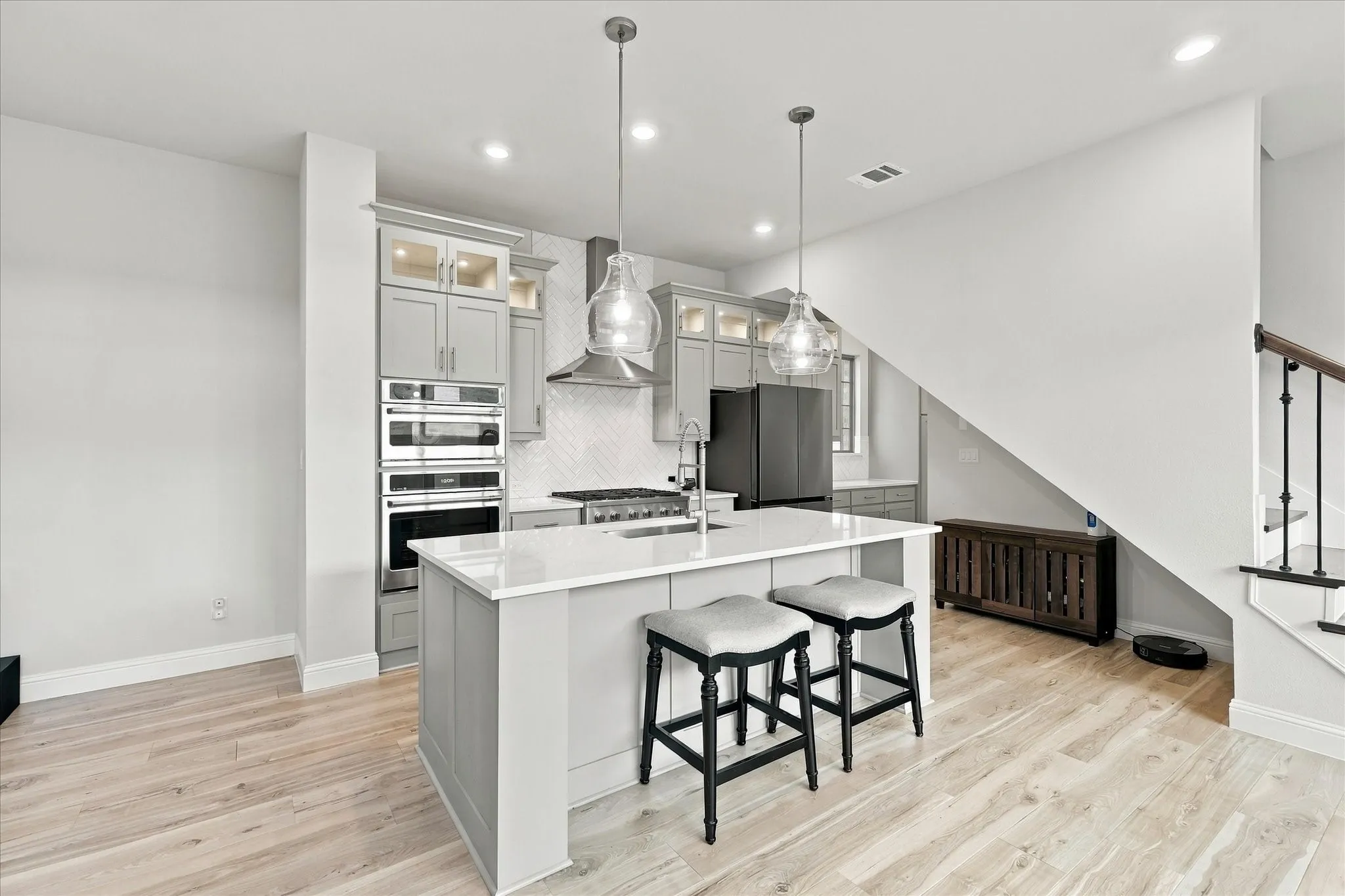 Single Family Residence For Rent in Denton County , 3567 Honeycutt Drive, Frisco, Texas 75033, 4 Bedroom, 4 Bathroom, 2 Garage spaces, 2,658 Sqft, built in 2024, mls#21407367, Real Estate Agent in Frisco, Homes For Rent in Denton county, Homes For Rent in Frisco, Realtor in Frisco Texas, Real Estate Brokerage Independent Realty Texas, Luminita Cordes Realtor