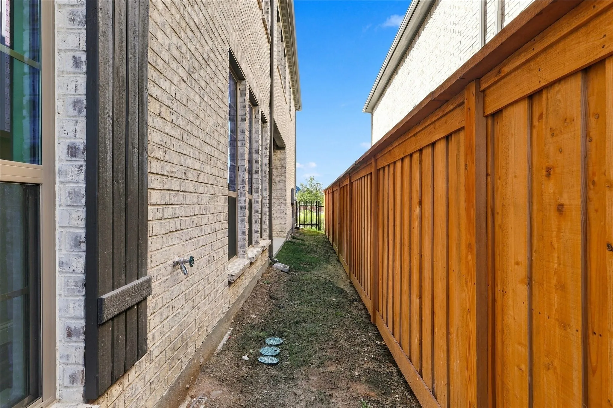 Single Family Residence For Rent in Denton County , 3567 Honeycutt Drive, Frisco, Texas 75033, 4 Bedroom, 4 Bathroom, 2 Garage spaces, 2,658 Sqft, built in 2024, mls#21407367, Real Estate Agent in Frisco, Homes For Rent in Denton county, Homes For Rent in Frisco, Realtor in Frisco Texas, Real Estate Brokerage Independent Realty Texas, Luminita Cordes Realtor