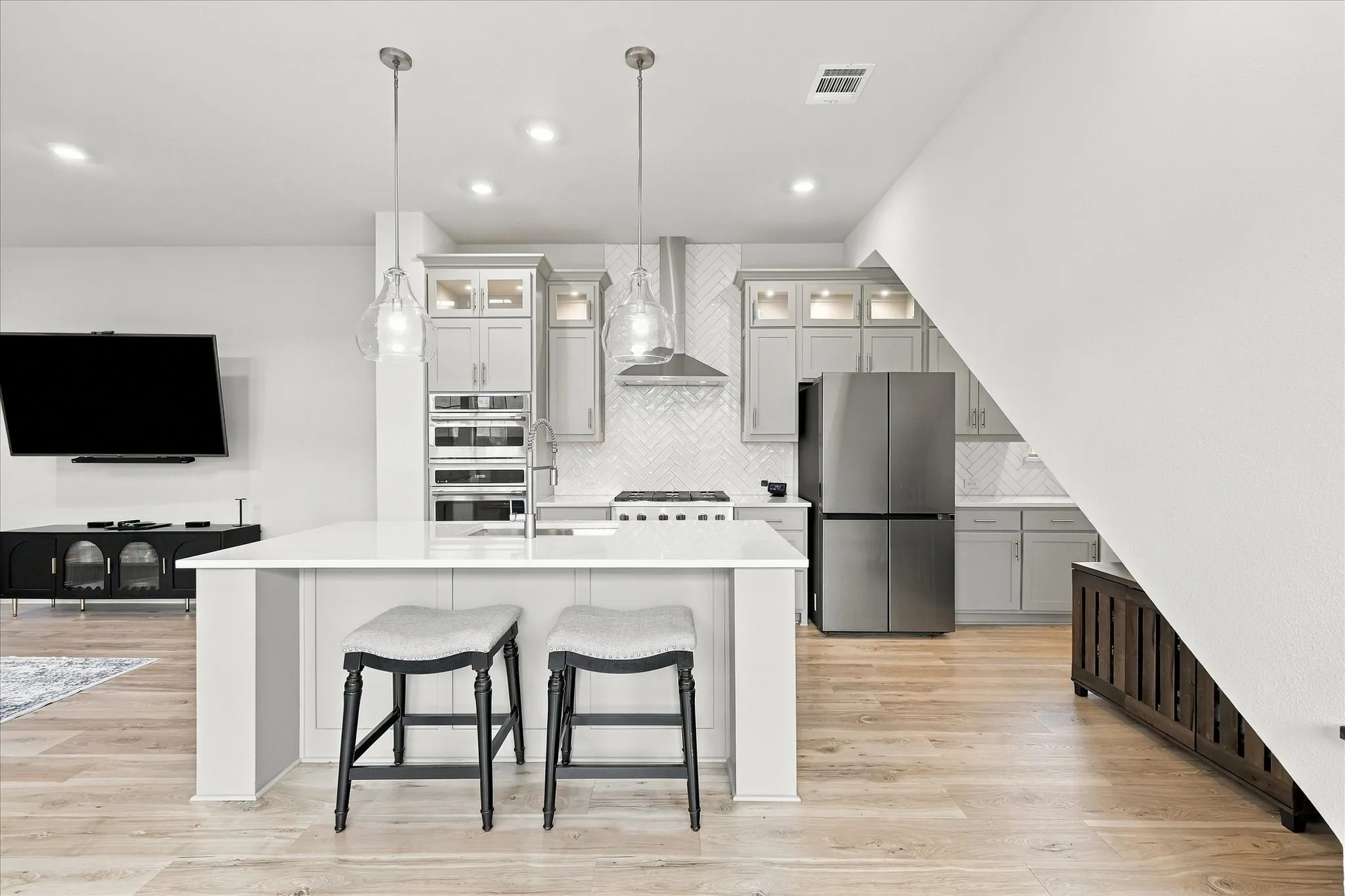 Single Family Residence For Rent in Denton County , 3567 Honeycutt Drive, Frisco, Texas 75033, 4 Bedroom, 4 Bathroom, 2 Garage spaces, 2,658 Sqft, built in 2024, mls#21407367, Real Estate Agent in Frisco, Homes For Rent in Denton county, Homes For Rent in Frisco, Realtor in Frisco Texas, Real Estate Brokerage Independent Realty Texas, Luminita Cordes Realtor