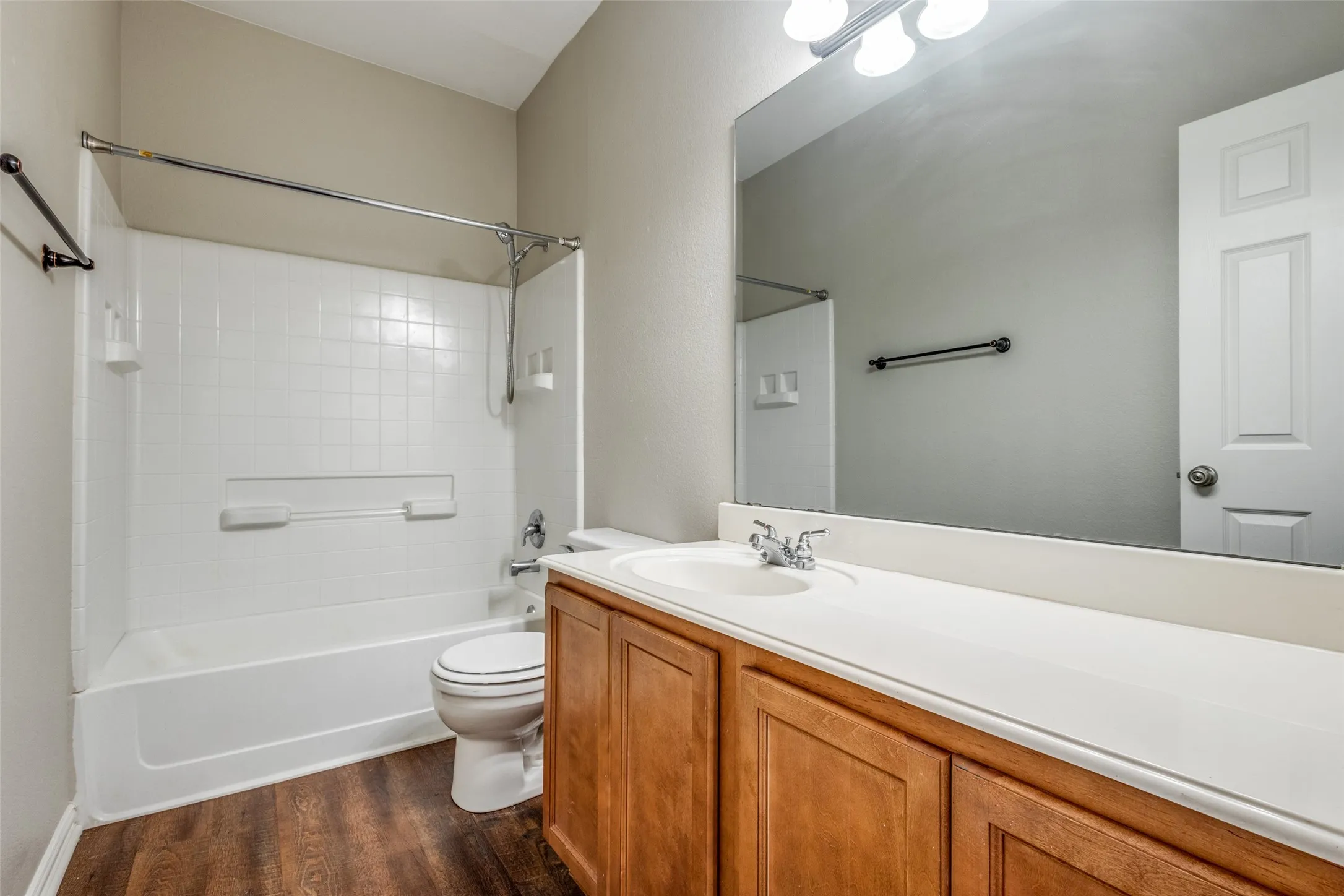 Single Family Residence For Rent in Collin County , 612 Cov Court, Princeton, Texas 75407, 3 Bedroom, 2 Bathroom, 2 Garage spaces, 1,801 Sqft, built in 2006, mls#21407806, Real Estate Agent in Princeton, Homes For Rent in Collin county, Homes For Rent in Princeton, Realtor in Princeton Texas, Real Estate Brokerage Independent Realty Texas, Luminita Cordes Realtor