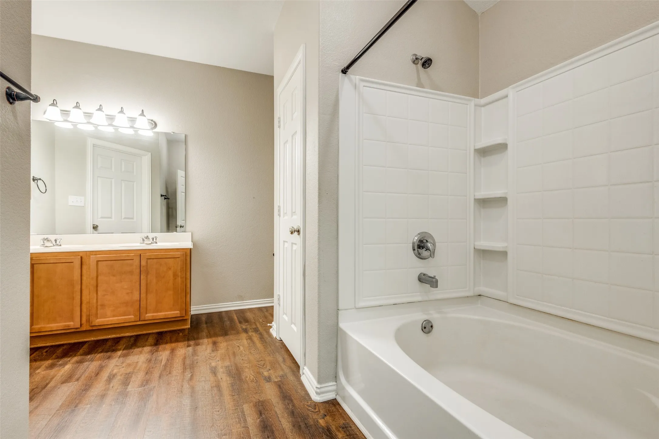 Single Family Residence For Rent in Collin County , 612 Cov Court, Princeton, Texas 75407, 3 Bedroom, 2 Bathroom, 2 Garage spaces, 1,801 Sqft, built in 2006, mls#21407806, Real Estate Agent in Princeton, Homes For Rent in Collin county, Homes For Rent in Princeton, Realtor in Princeton Texas, Real Estate Brokerage Independent Realty Texas, Luminita Cordes Realtor