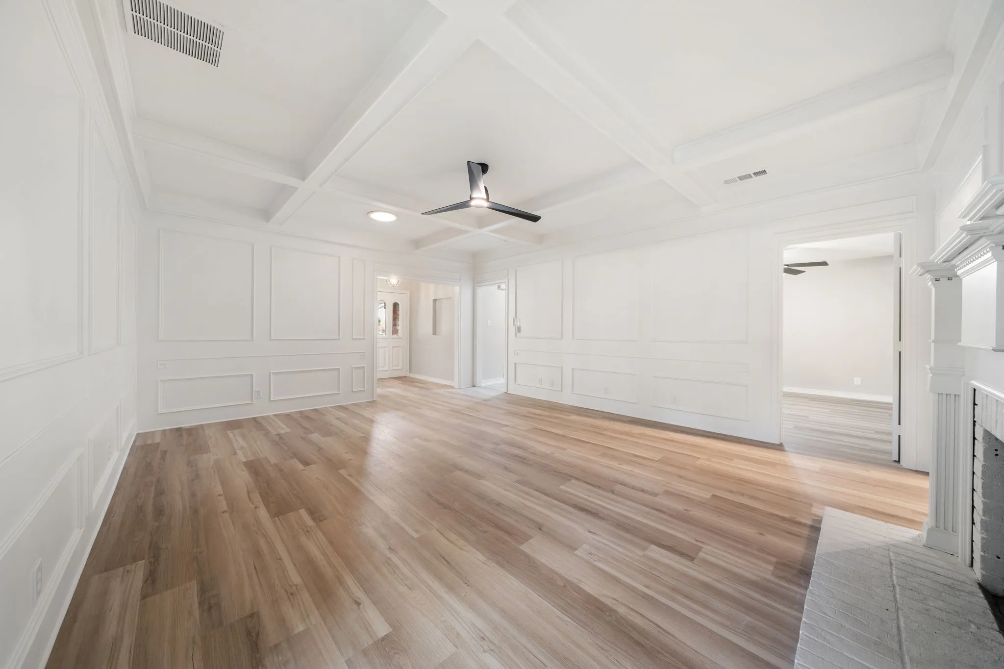 Single Family Residence For Rent in Collin County , 306 Westpark Drive N, Mc Kinney, Texas 75071, 3 Bedroom, 2 Bathroom, 2 Garage spaces, 2,669 Sqft, built in 1987, mls#21408685, Real Estate Agent in Mc Kinney, Homes For Rent in Collin county, Homes For Rent in Mc Kinney, Realtor in Mc Kinney Texas, Real Estate Brokerage Independent Realty Texas, Luminita Cordes Realtor