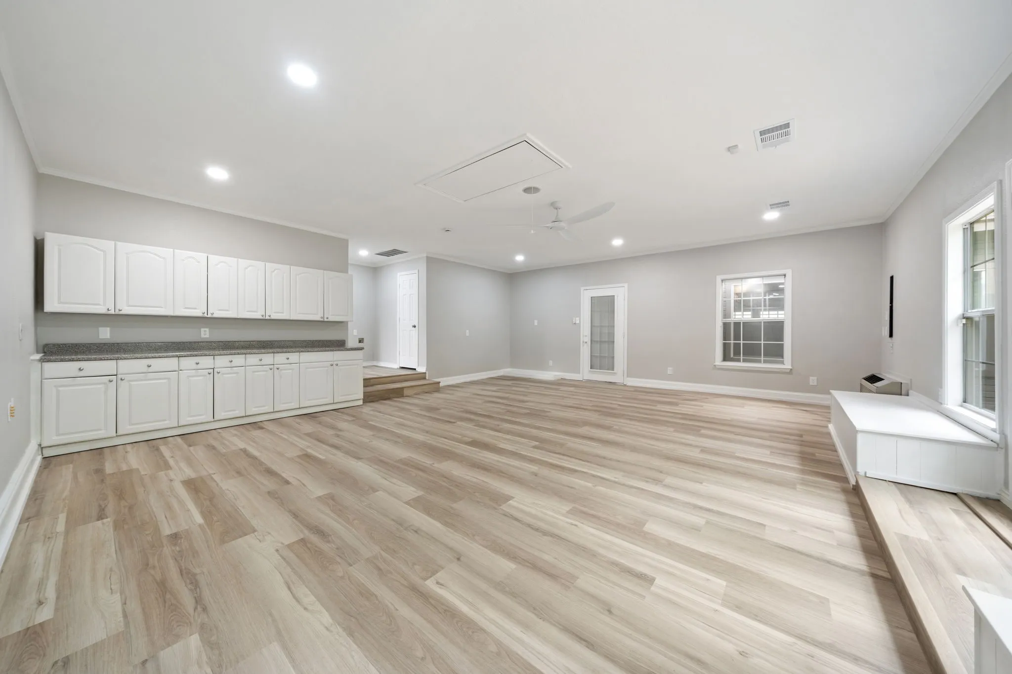 Single Family Residence For Rent in Collin County , 306 Westpark Drive N, Mc Kinney, Texas 75071, 3 Bedroom, 2 Bathroom, 2 Garage spaces, 2,669 Sqft, built in 1987, mls#21408685, Real Estate Agent in Mc Kinney, Homes For Rent in Collin county, Homes For Rent in Mc Kinney, Realtor in Mc Kinney Texas, Real Estate Brokerage Independent Realty Texas, Luminita Cordes Realtor