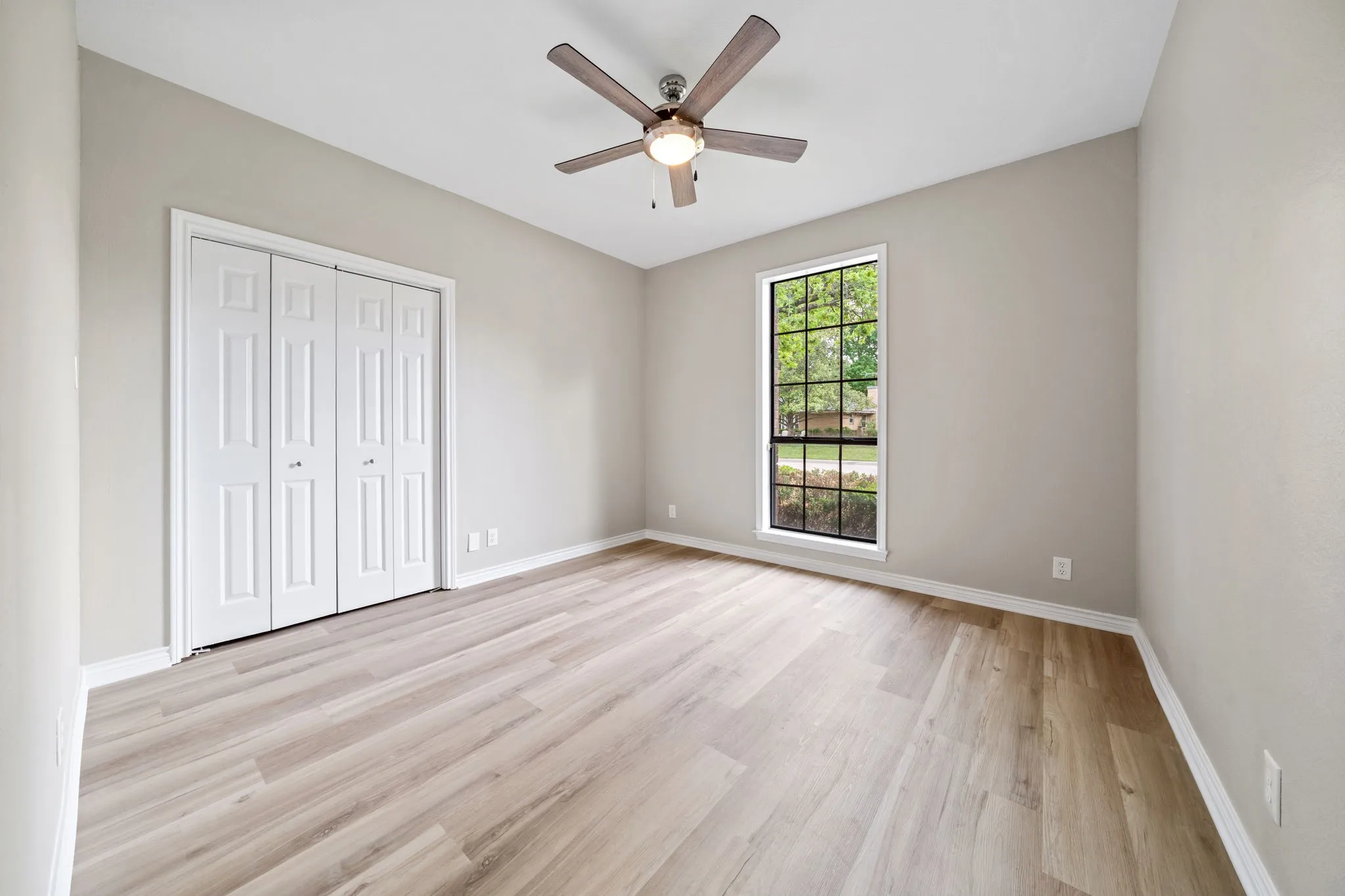 Single Family Residence For Rent in Collin County , 306 Westpark Drive N, Mc Kinney, Texas 75071, 3 Bedroom, 2 Bathroom, 2 Garage spaces, 2,669 Sqft, built in 1987, mls#21408685, Real Estate Agent in Mc Kinney, Homes For Rent in Collin county, Homes For Rent in Mc Kinney, Realtor in Mc Kinney Texas, Real Estate Brokerage Independent Realty Texas, Luminita Cordes Realtor