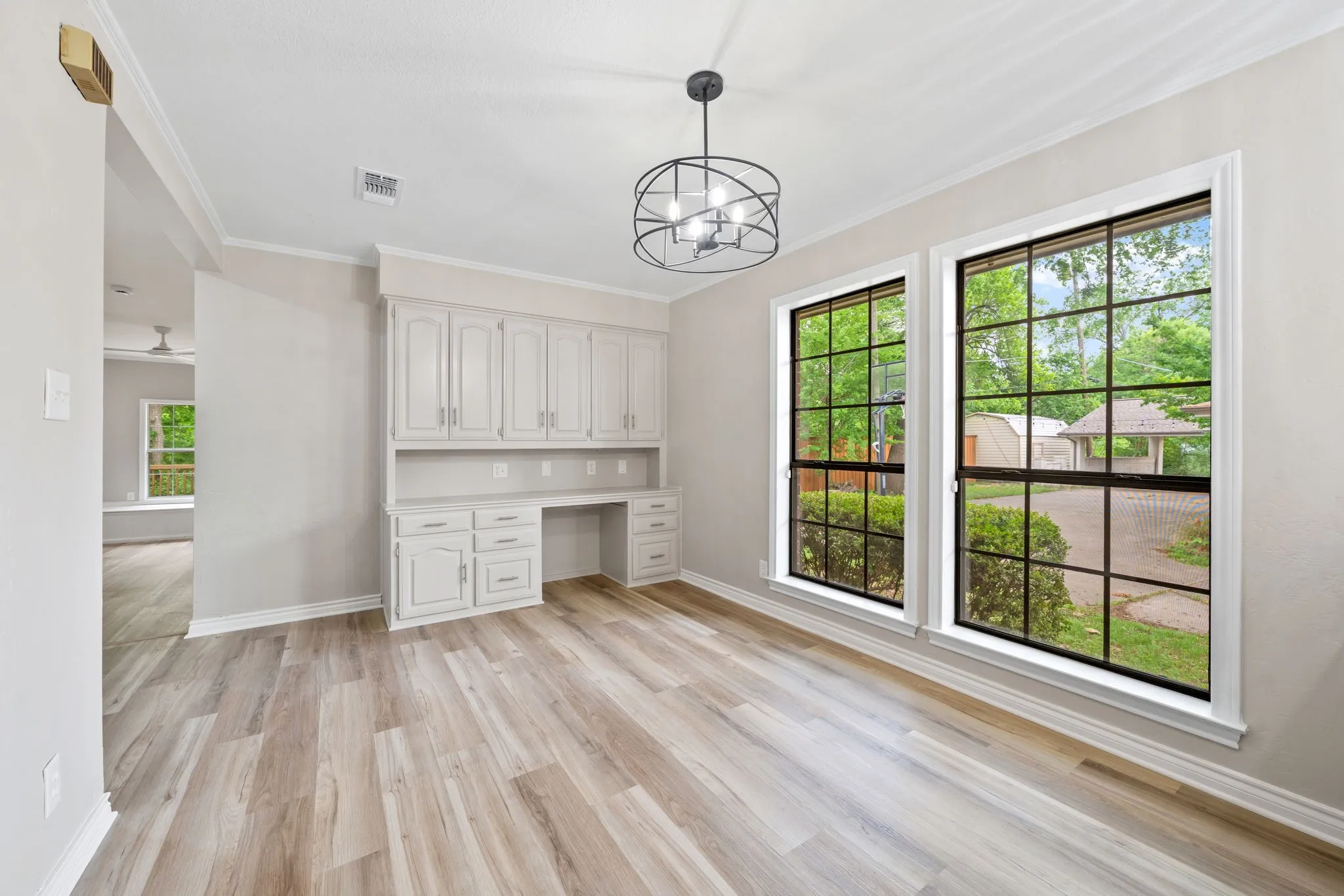 Single Family Residence For Rent in Collin County , 306 Westpark Drive N, Mc Kinney, Texas 75071, 3 Bedroom, 2 Bathroom, 2 Garage spaces, 2,669 Sqft, built in 1987, mls#21408685, Real Estate Agent in Mc Kinney, Homes For Rent in Collin county, Homes For Rent in Mc Kinney, Realtor in Mc Kinney Texas, Real Estate Brokerage Independent Realty Texas, Luminita Cordes Realtor