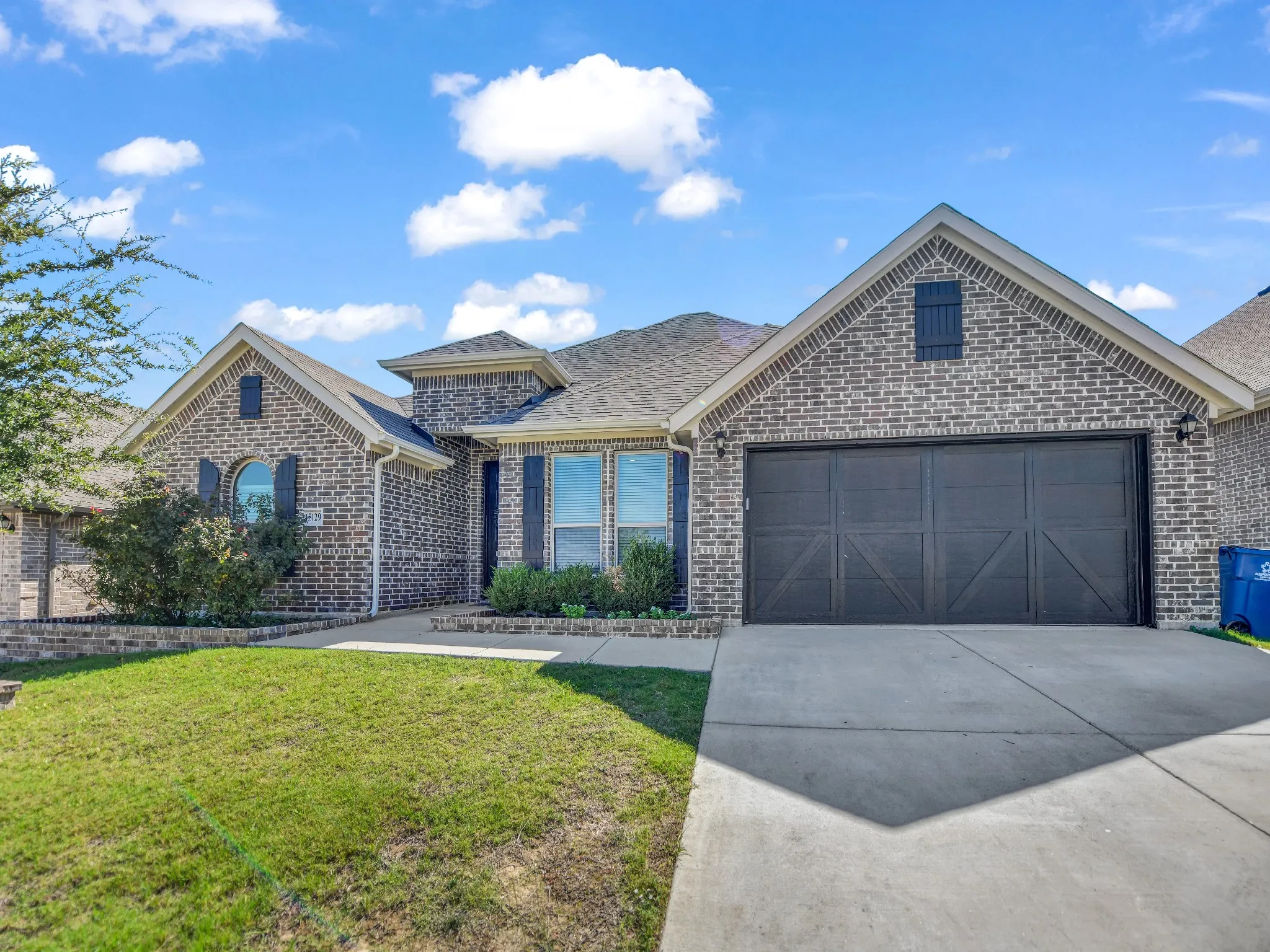 Single Family Residence For Sale in Parker County , 15129 Fleet Hill Road, Weatherford, Texas 76008, 4 Bedroom, 3 Bathroom, 2 Garage spaces, 2,473 Sqft, built in 2020, mls#21408700, Real Estate Agent in Weatherford, Homes For Sale in Parker county, Homes For Sale in Weatherford, Realtor in Weatherford Texas, Real Estate Brokerage Independent Realty Texas, Luminita Cordes Realtor