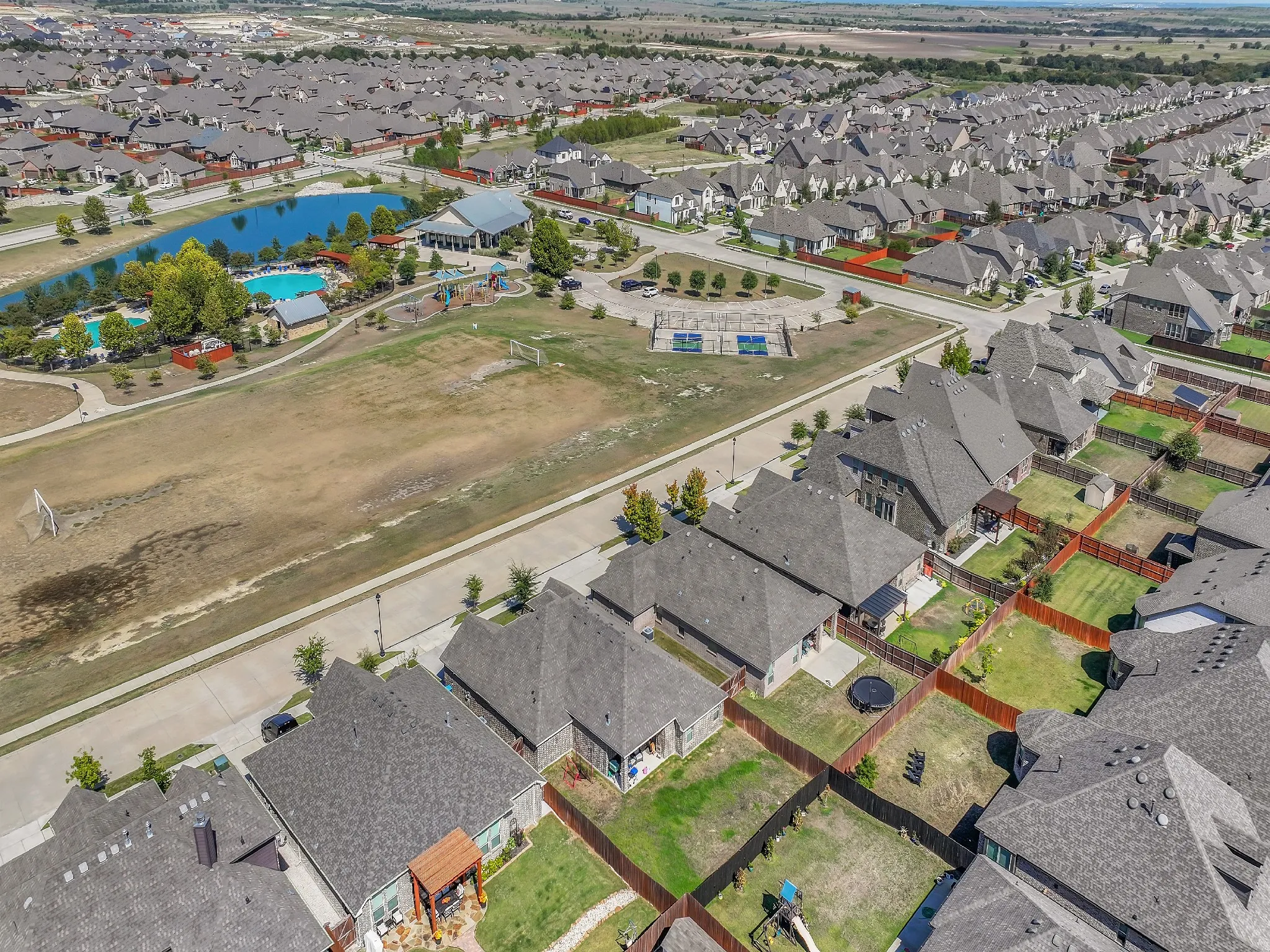 Single Family Residence For Sale in Parker County , 15129 Fleet Hill Road, Weatherford, Texas 76008, 4 Bedroom, 3 Bathroom, 2 Garage spaces, 2,473 Sqft, built in 2020, mls#21408700, Real Estate Agent in Weatherford, Homes For Sale in Parker county, Homes For Sale in Weatherford, Realtor in Weatherford Texas, Real Estate Brokerage Independent Realty Texas, Luminita Cordes Realtor