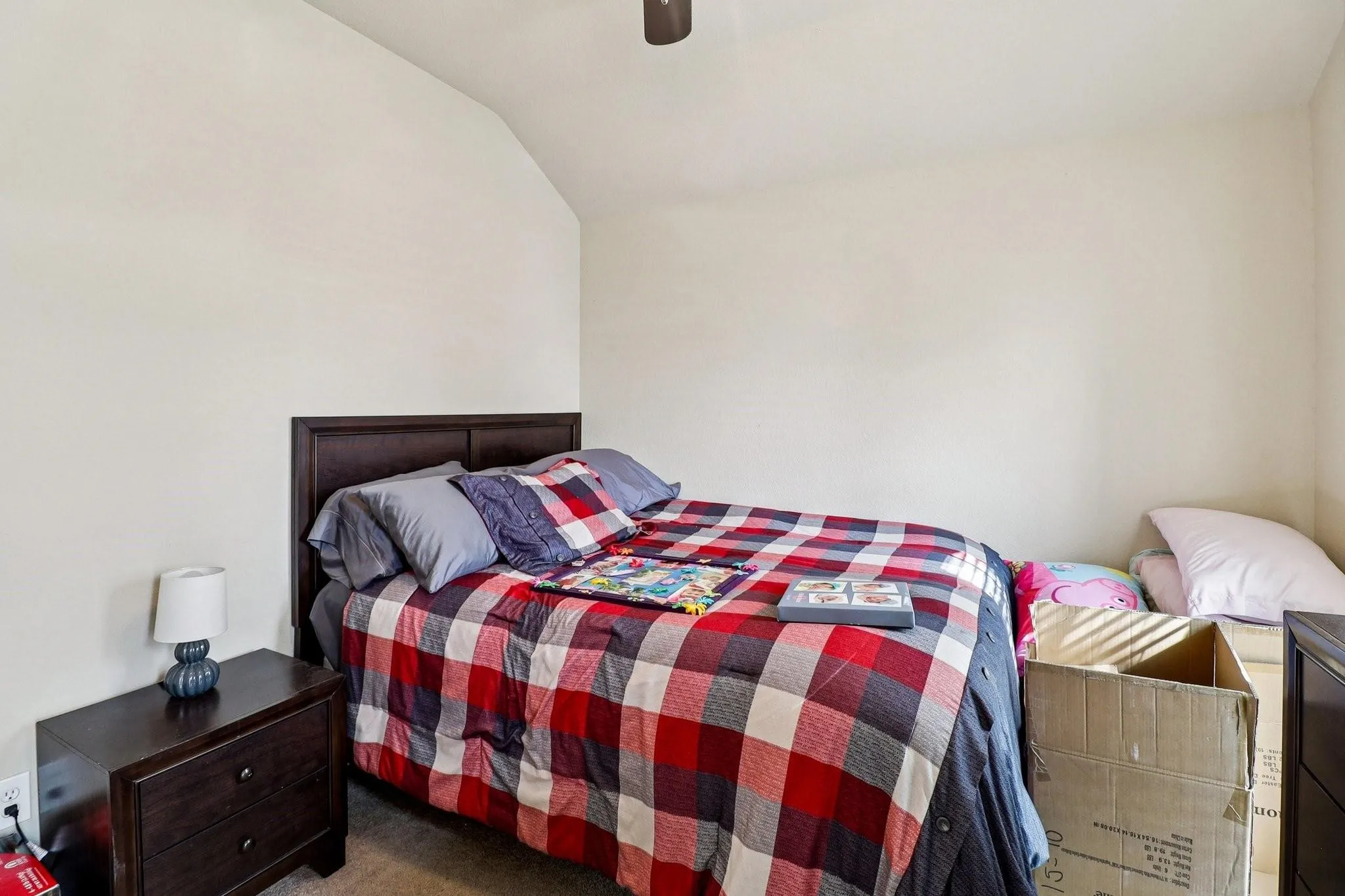 Single Family Residence For Rent in Tarrant County , 8221 Mule Deer Run, Fort Worth, Texas 76179, 3 Bedroom, 2 Bathroom, 2 Garage spaces, 1,614 Sqft, built in 2008, mls#21408705, Real Estate Agent in Fort Worth, Homes For Rent in Tarrant county, Homes For Rent in Fort Worth, Realtor in Fort Worth Texas, Real Estate Brokerage Independent Realty Texas, Luminita Cordes Realtor