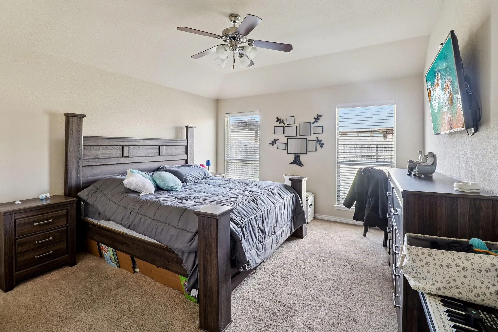 Single Family Residence For Rent in Tarrant County , 8221 Mule Deer Run, Fort Worth, Texas 76179, 3 Bedroom, 2 Bathroom, 2 Garage spaces, 1,614 Sqft, built in 2008, mls#21408705, Real Estate Agent in Fort Worth, Homes For Rent in Tarrant county, Homes For Rent in Fort Worth, Realtor in Fort Worth Texas, Real Estate Brokerage Independent Realty Texas, Luminita Cordes Realtor