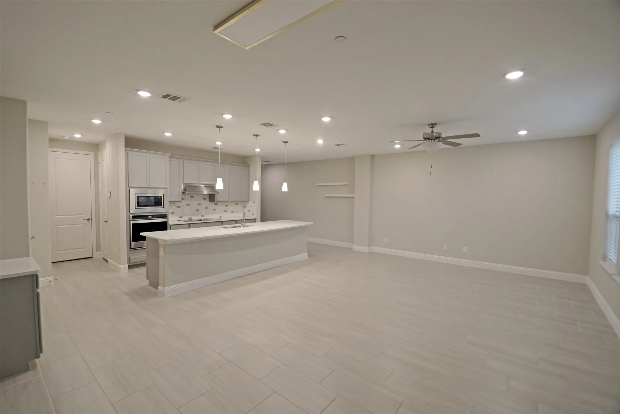 Triplex For Rent in Denton County , 5626 Niagara Road, The Colony, Texas 75056, 3 Bedroom, 3 Bathroom, 2 Garage spaces, 2,069 Sqft, built in 2019, mls#21408702, Real Estate Agent in The Colony, Homes For Rent in Denton county, Homes For Rent in The Colony, Realtor in The Colony Texas, Real Estate Brokerage Independent Realty Texas, Luminita Cordes Realtor