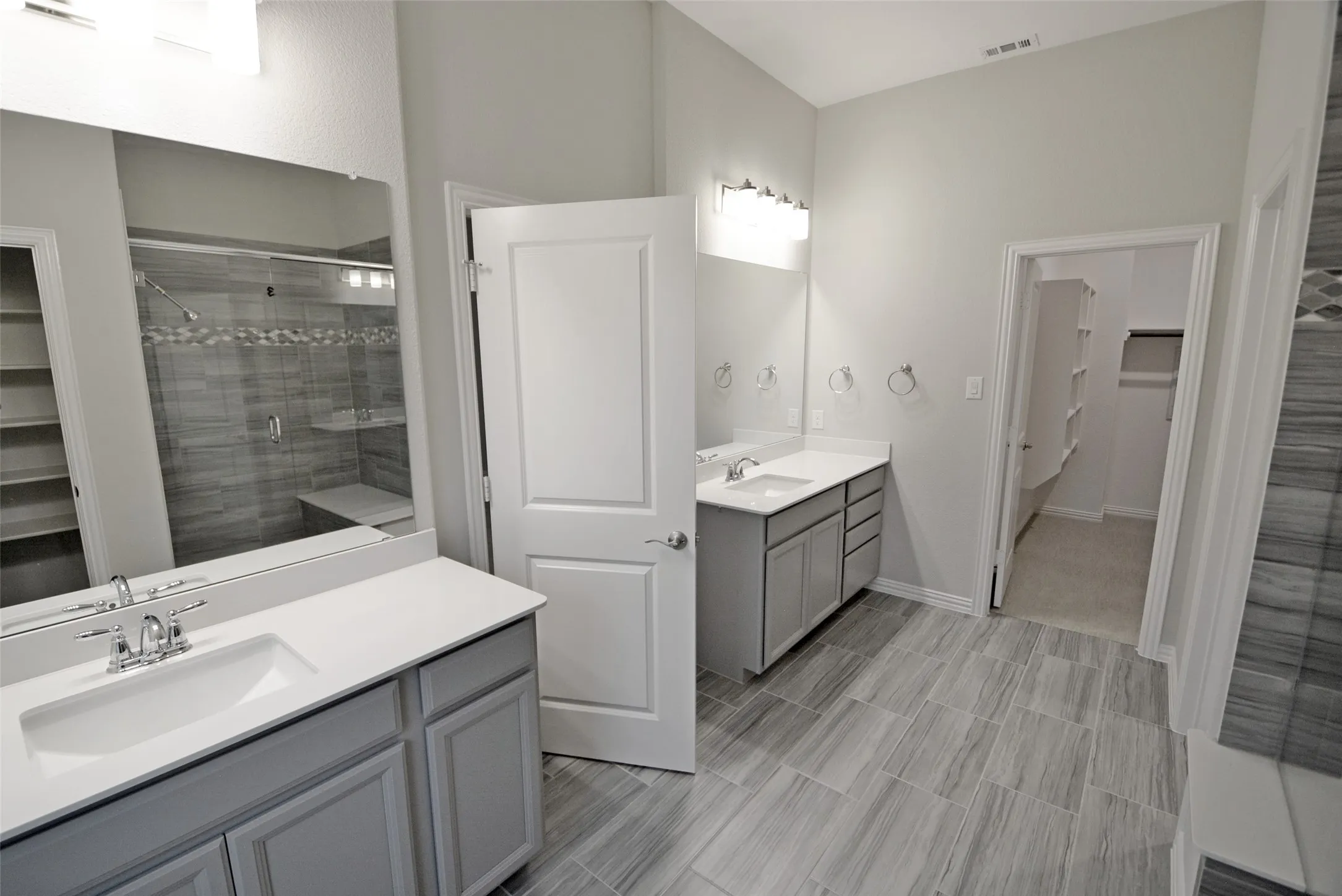 Triplex For Rent in Denton County , 5626 Niagara Road, The Colony, Texas 75056, 3 Bedroom, 3 Bathroom, 2 Garage spaces, 2,069 Sqft, built in 2019, mls#21408702, Real Estate Agent in The Colony, Homes For Rent in Denton county, Homes For Rent in The Colony, Realtor in The Colony Texas, Real Estate Brokerage Independent Realty Texas, Luminita Cordes Realtor