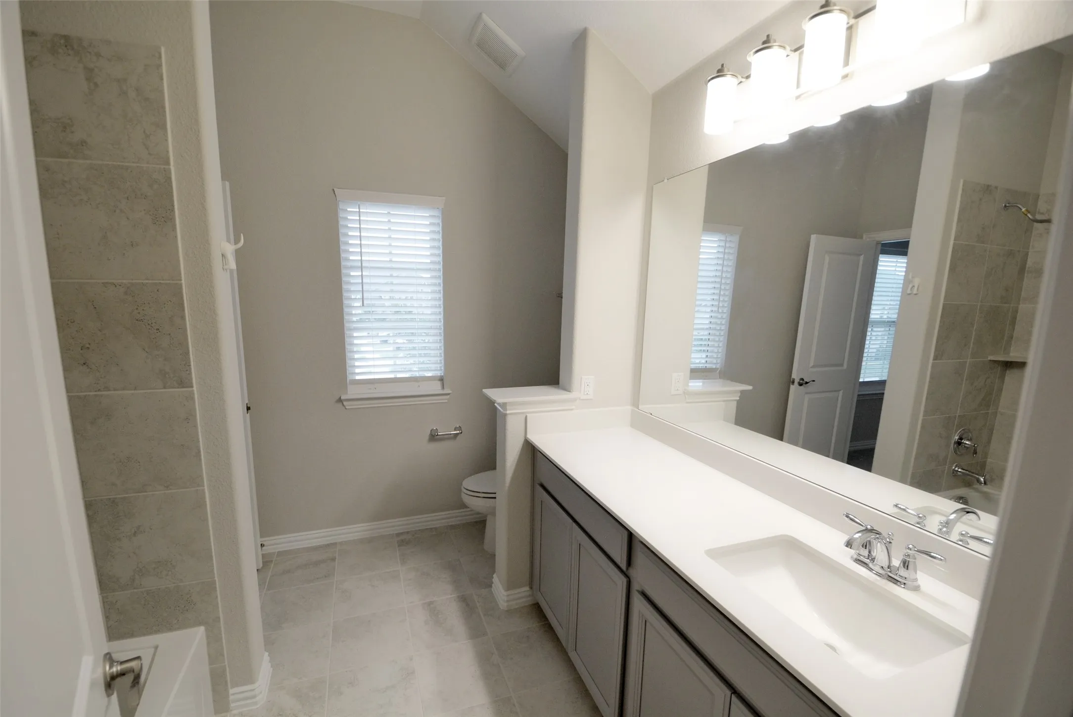 Triplex For Rent in Denton County , 5626 Niagara Road, The Colony, Texas 75056, 3 Bedroom, 3 Bathroom, 2 Garage spaces, 2,069 Sqft, built in 2019, mls#21408702, Real Estate Agent in The Colony, Homes For Rent in Denton county, Homes For Rent in The Colony, Realtor in The Colony Texas, Real Estate Brokerage Independent Realty Texas, Luminita Cordes Realtor