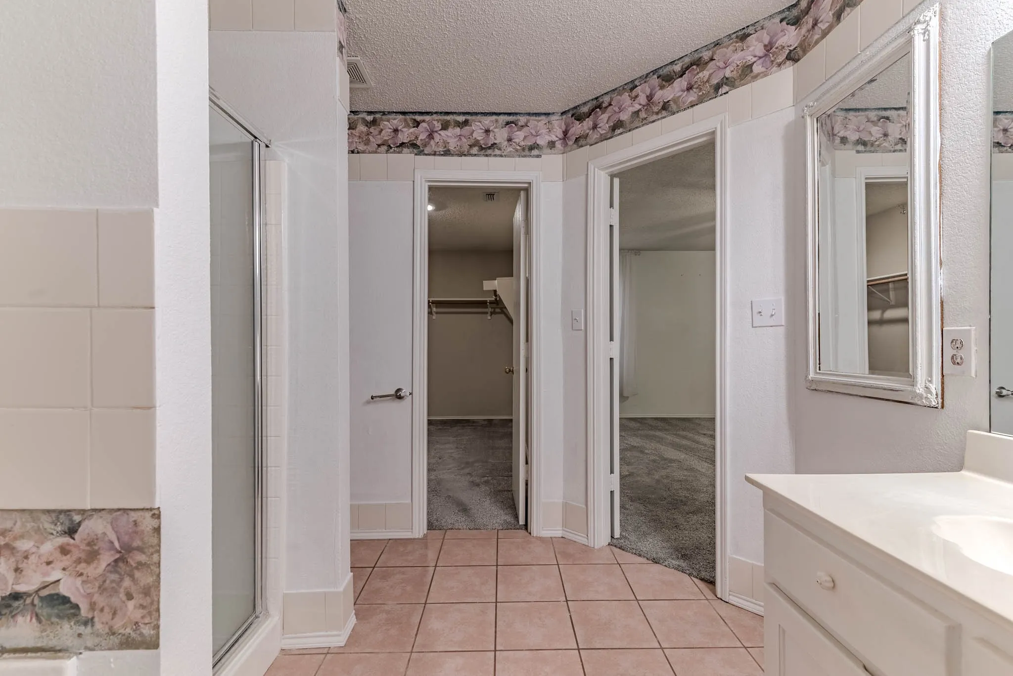 Single Family Residence For Sale in Collin County , 3002 Cedar Crest Drive, Mc Kinney, Texas 75070, 4 Bedroom, 3 Bathroom, 2 Garage spaces, 2,703 Sqft, built in 1997, mls#21408684, Real Estate Agent in Mc Kinney, Homes For Sale in Collin county, Homes For Sale in Mc Kinney, Realtor in Mc Kinney Texas, Real Estate Brokerage Independent Realty Texas, Luminita Cordes Realtor