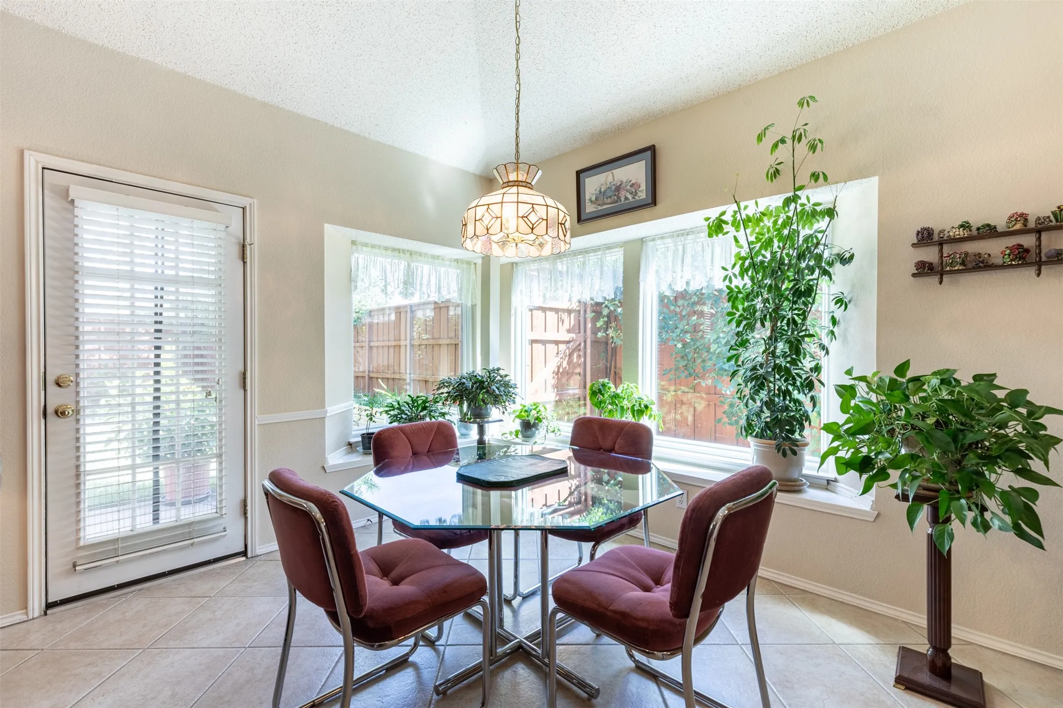 Breakfast room with natural light.