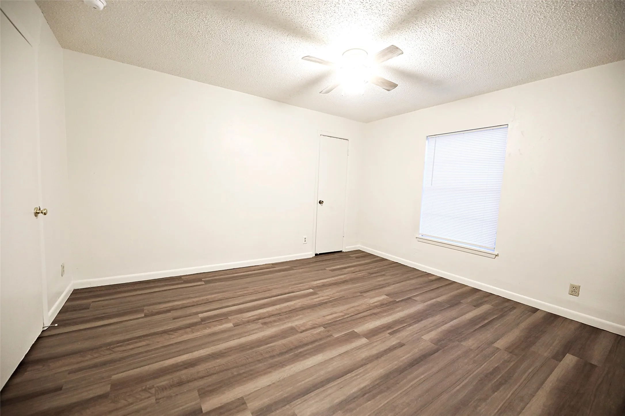 Single Family Residence For Sale in Montague County , 507 Orchard Street, Bowie, Texas 76230, 2 Bedroom, 1 Bathroom, Garage spaces, 1,120 Sqft, built in 1905, mls#21407651, Real Estate Agent in Bowie, Homes For Sale in Montague county, Homes For Sale in Bowie, Realtor in Bowie Texas, Real Estate Brokerage Independent Realty Texas, Luminita Cordes Realtor