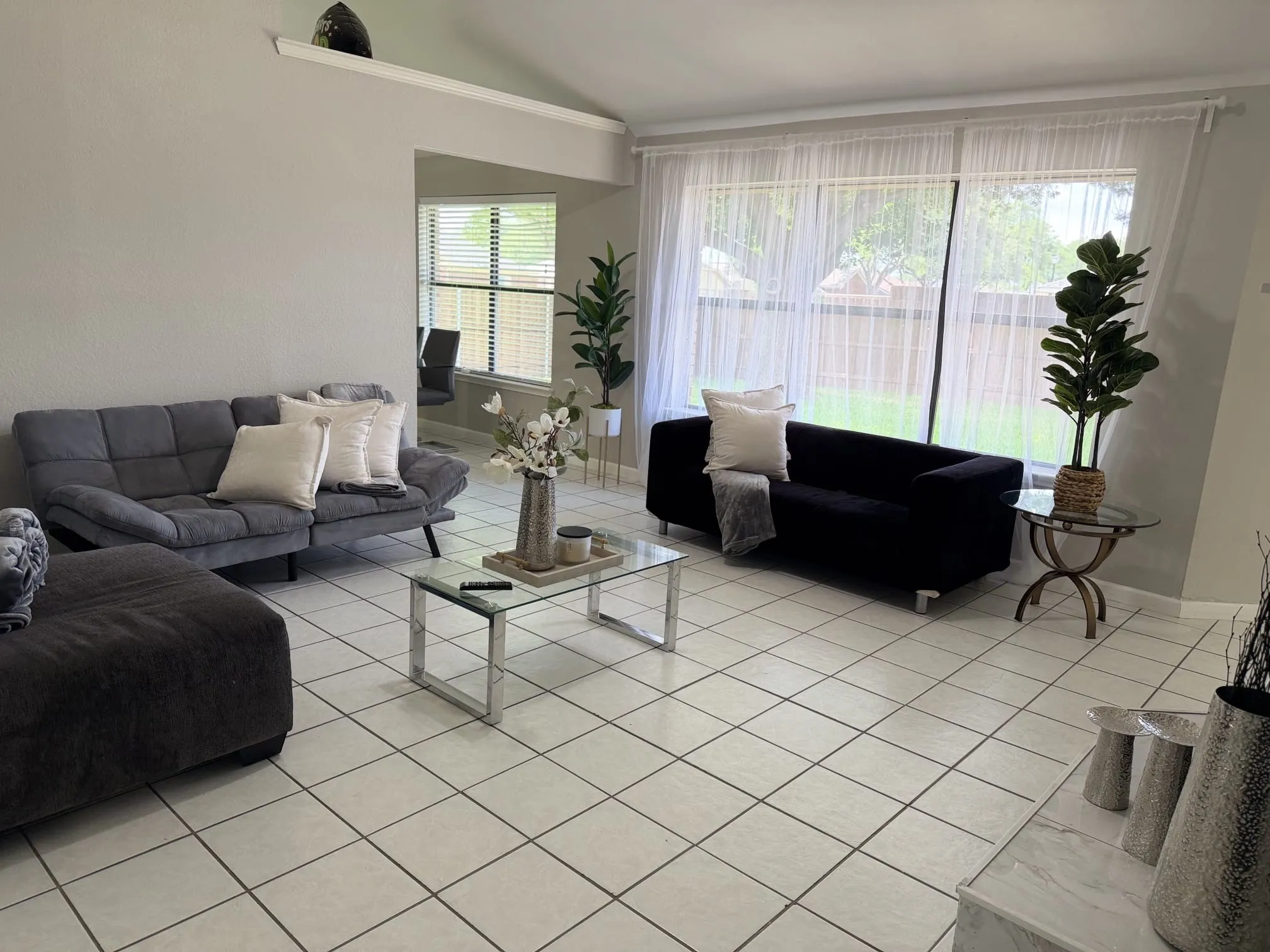 Single Family Residence For Rent in Dallas County , 602 Duncan Drive, Coppell, Texas 75019, 3 Bedroom, 2 Bathroom, 2 Garage spaces, 1,567 Sqft, built in 1985, mls#21408722, Real Estate Agent in Coppell, Homes For Rent in Dallas county, Homes For Rent in Coppell, Realtor in Coppell Texas, Real Estate Brokerage Independent Realty Texas, Luminita Cordes Realtor