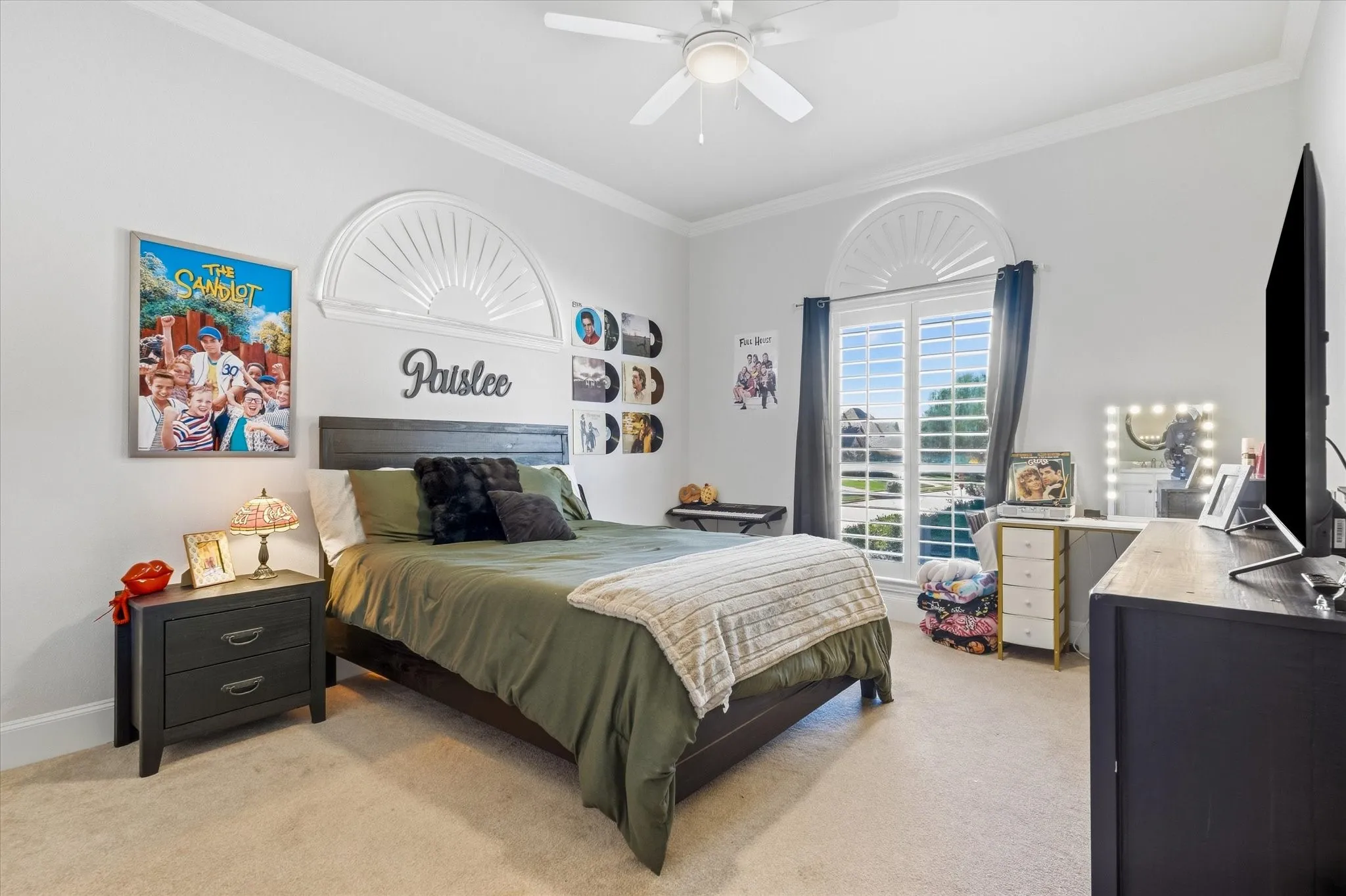 Single Family Residence For Rent in Tarrant County , 8200 Edgemont Court, North Richland Hills, Texas 76182, 4 Bedroom, 3 Bathroom, 2 Garage spaces, 2,588 Sqft, built in 2000, mls#21408724, Real Estate Agent in North Richland Hills, Homes For Rent in Tarrant county, Homes For Rent in North Richland Hills, Realtor in North Richland Hills Texas, Real Estate Brokerage Independent Realty Texas, Luminita Cordes Realtor