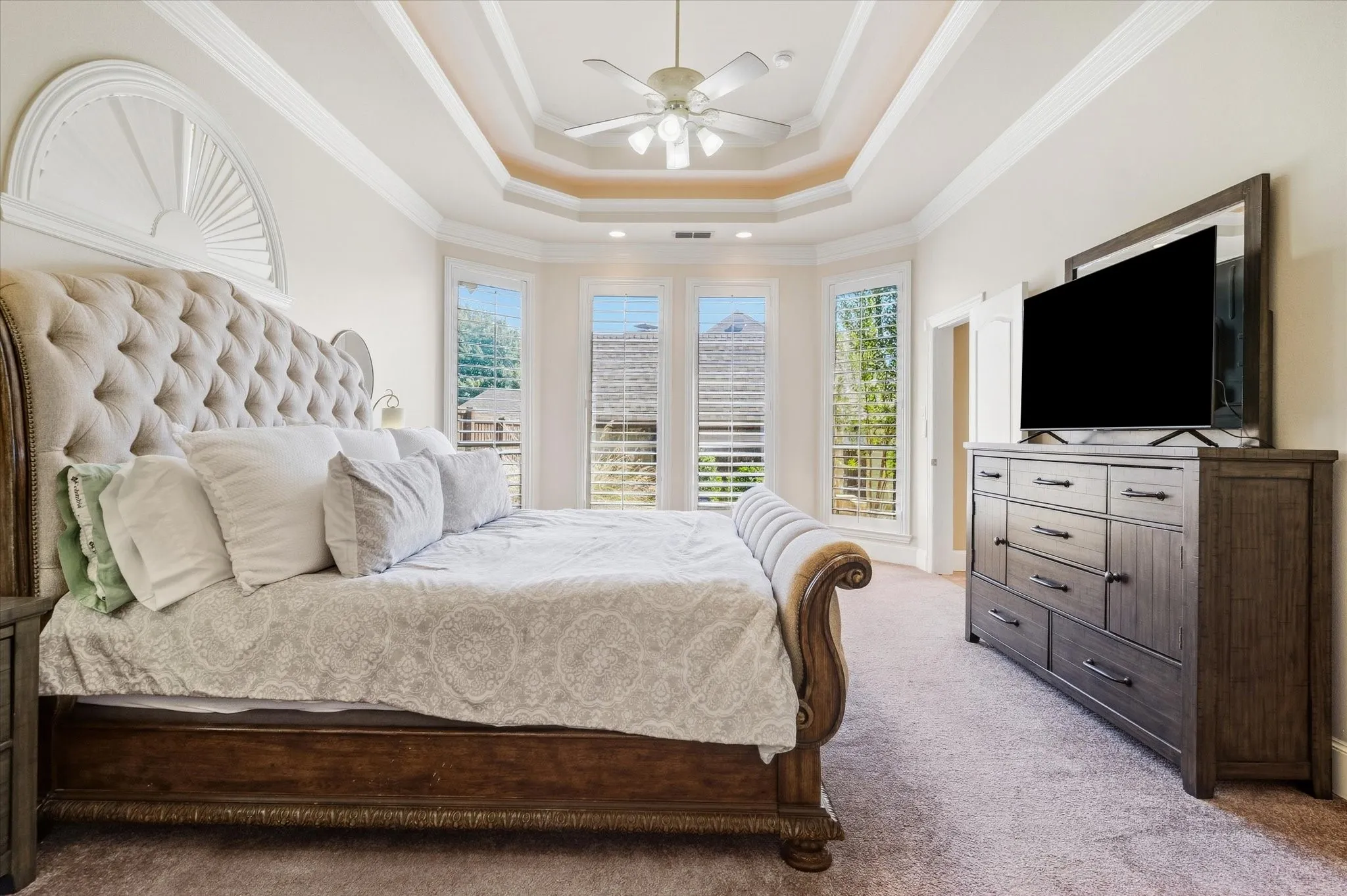 Single Family Residence For Rent in Tarrant County , 8200 Edgemont Court, North Richland Hills, Texas 76182, 4 Bedroom, 3 Bathroom, 2 Garage spaces, 2,588 Sqft, built in 2000, mls#21408724, Real Estate Agent in North Richland Hills, Homes For Rent in Tarrant county, Homes For Rent in North Richland Hills, Realtor in North Richland Hills Texas, Real Estate Brokerage Independent Realty Texas, Luminita Cordes Realtor