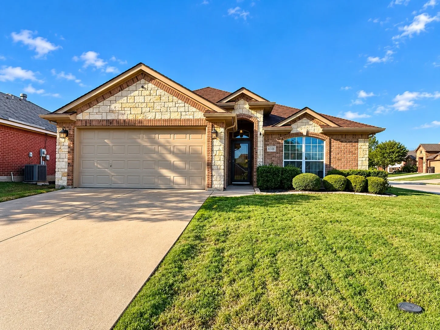 Single Family Residence For Rent in Tarrant County , 6500 Sierra Madre Drive, Fort Worth, Texas 76179, 3 Bedroom, 2 Bathroom, 2 Garage spaces, 1,554 Sqft, built in 2005, mls#21408525, Real Estate Agent in Fort Worth, Homes For Rent in Tarrant county, Homes For Rent in Fort Worth, Realtor in Fort Worth Texas, Real Estate Brokerage Independent Realty Texas, Luminita Cordes Realtor