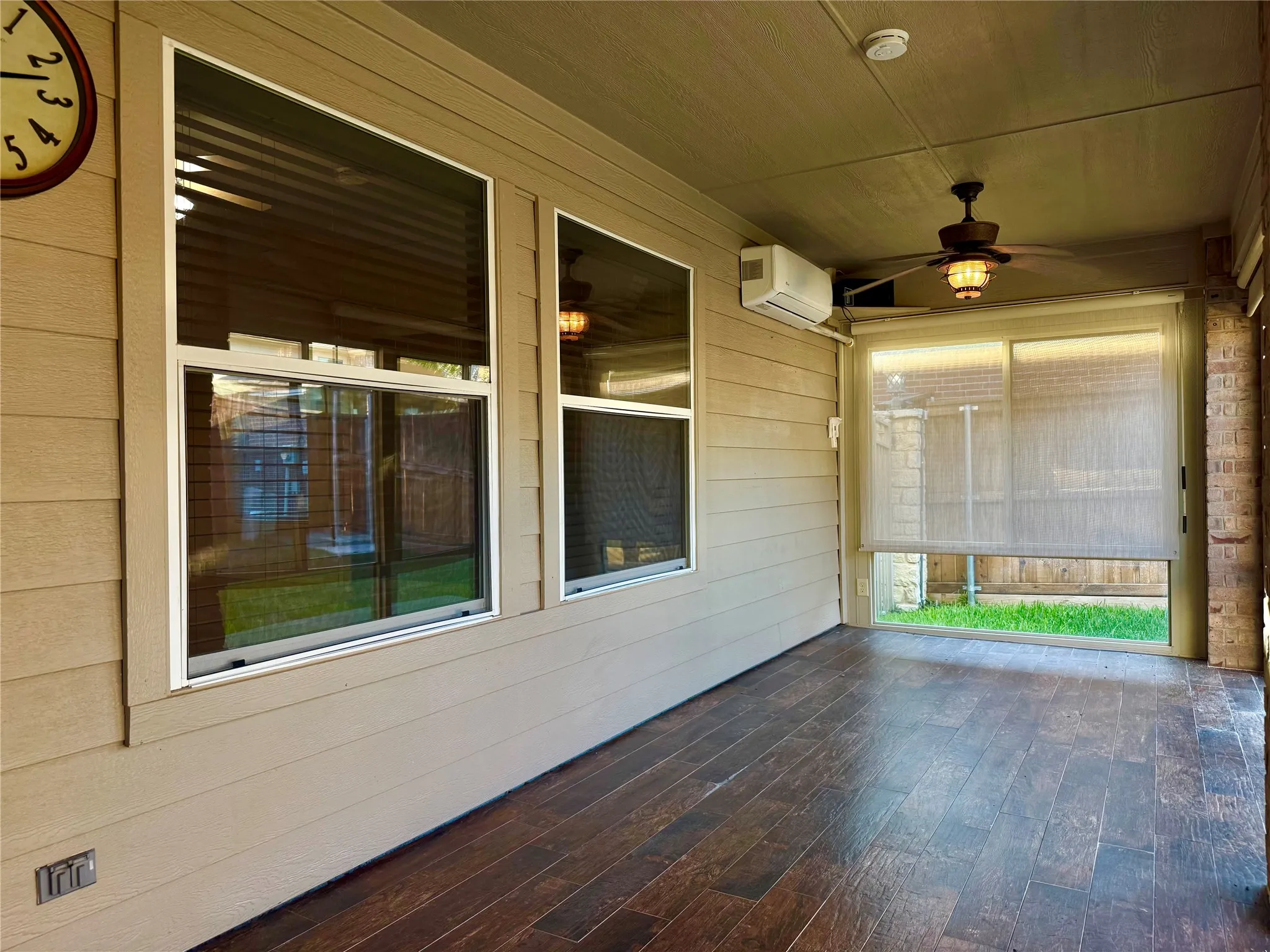 Single Family Residence For Rent in Tarrant County , 6500 Sierra Madre Drive, Fort Worth, Texas 76179, 3 Bedroom, 2 Bathroom, 2 Garage spaces, 1,554 Sqft, built in 2005, mls#21408525, Real Estate Agent in Fort Worth, Homes For Rent in Tarrant county, Homes For Rent in Fort Worth, Realtor in Fort Worth Texas, Real Estate Brokerage Independent Realty Texas, Luminita Cordes Realtor