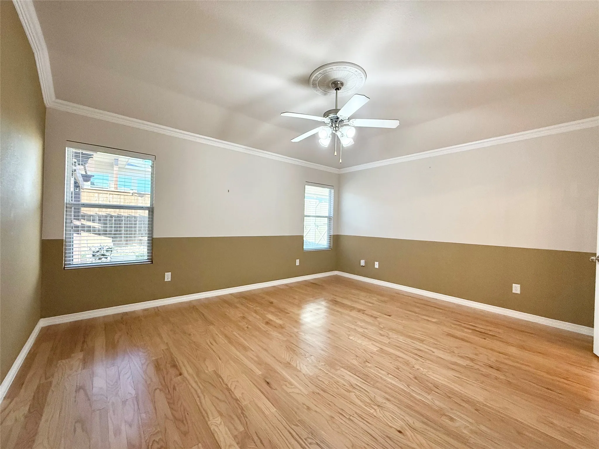 Single Family Residence For Rent in Tarrant County , 6500 Sierra Madre Drive, Fort Worth, Texas 76179, 3 Bedroom, 2 Bathroom, 2 Garage spaces, 1,554 Sqft, built in 2005, mls#21408525, Real Estate Agent in Fort Worth, Homes For Rent in Tarrant county, Homes For Rent in Fort Worth, Realtor in Fort Worth Texas, Real Estate Brokerage Independent Realty Texas, Luminita Cordes Realtor