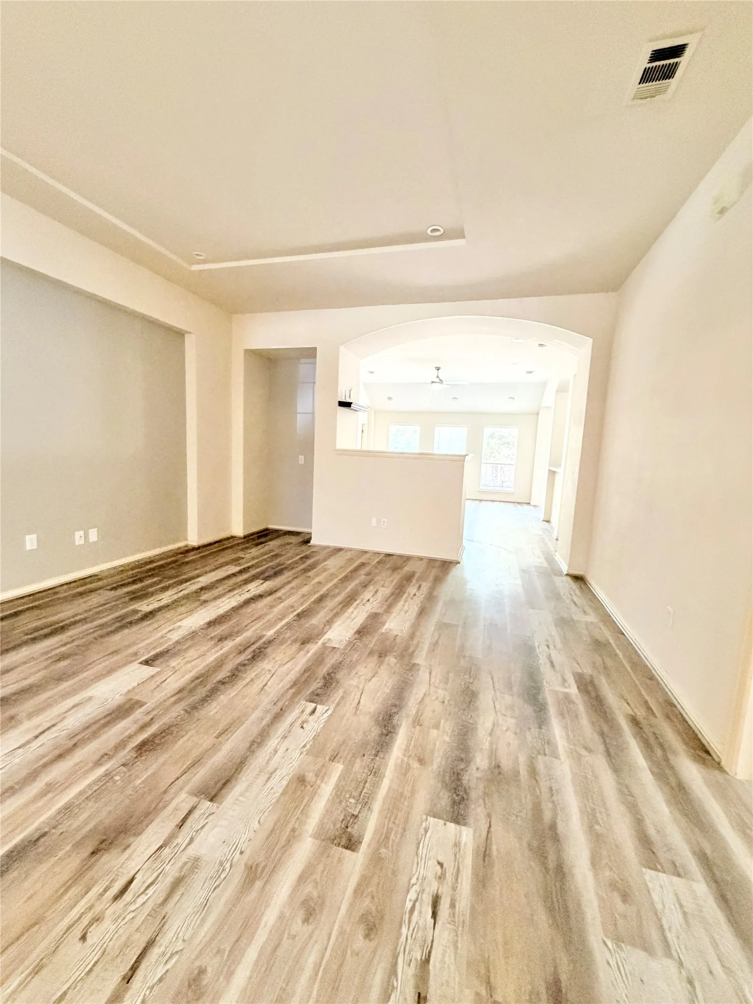Single Family Residence For Sale in Tarrant County , 413 Rock Meadow Trail, Mansfield, Texas 76063, 3 Bedroom, 2 Bathroom, 2 Garage spaces, 2,459 Sqft, built in 2004, mls#21381360, Real Estate Agent in Mansfield, Homes For Sale in Tarrant county, Homes For Sale in Mansfield, Realtor in Mansfield Texas, Real Estate Brokerage Independent Realty Texas, Luminita Cordes Realtor