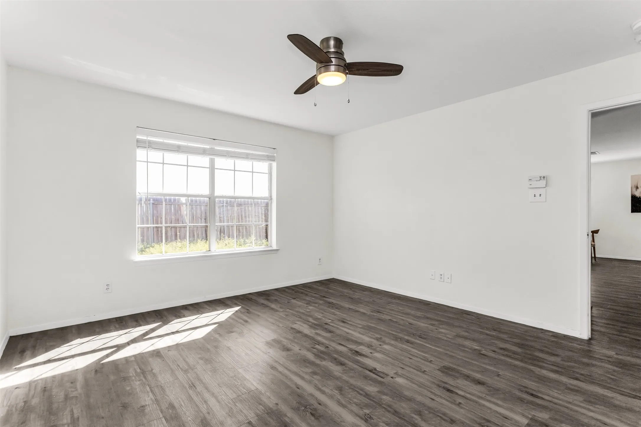 Single Family Residence For Sale in Collin County , 417 Joyce Way, Mc Kinney, Texas 75069, 3 Bedroom, 2 Bathroom, 2 Garage spaces, 1,364 Sqft, built in 2006, mls#21407558, Real Estate Agent in Mc Kinney, Homes For Sale in Collin county, Homes For Sale in Mc Kinney, Realtor in Mc Kinney Texas, Real Estate Brokerage Independent Realty Texas, Luminita Cordes Realtor